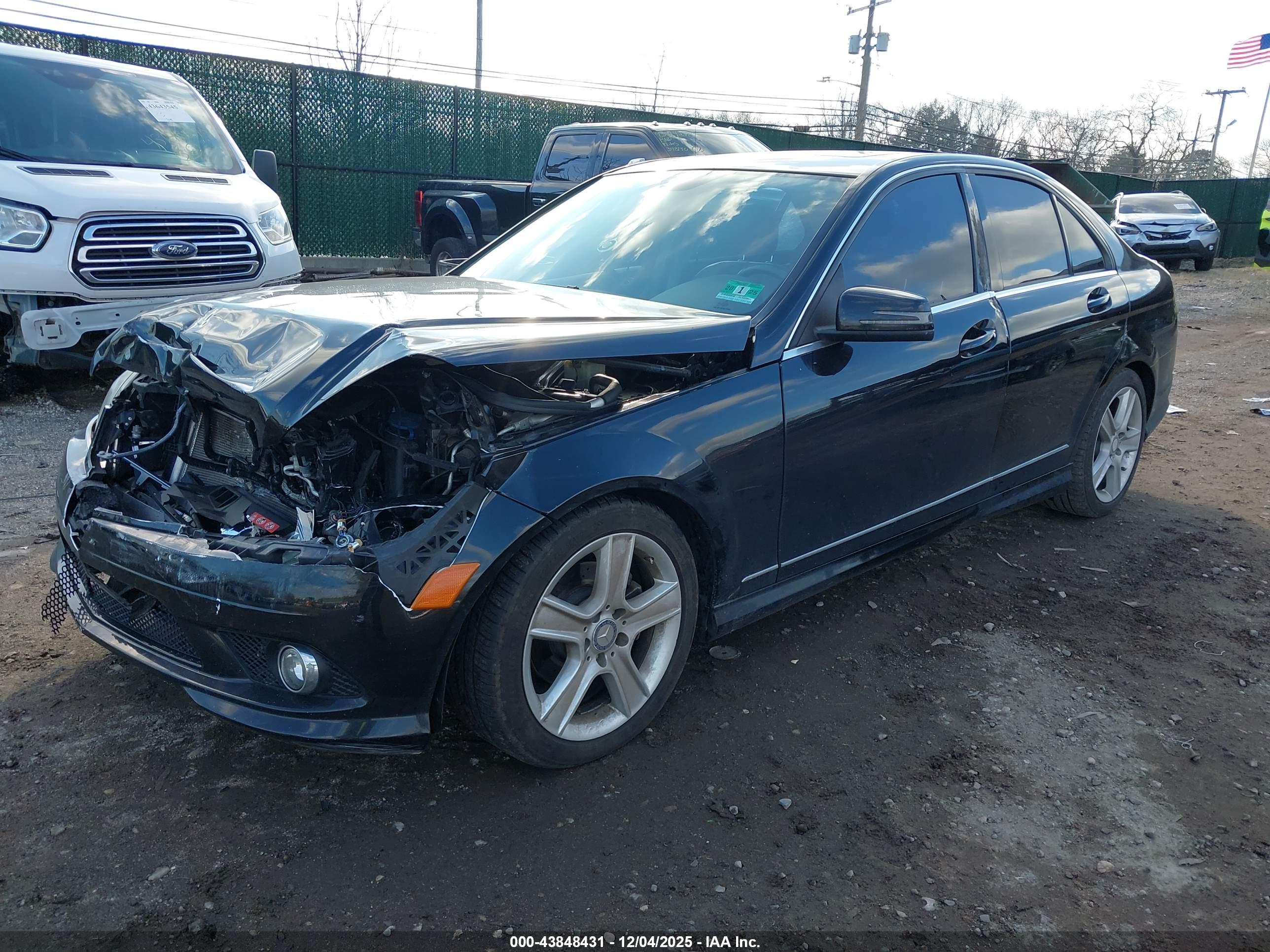 MERCEDES-BENZ C image 2