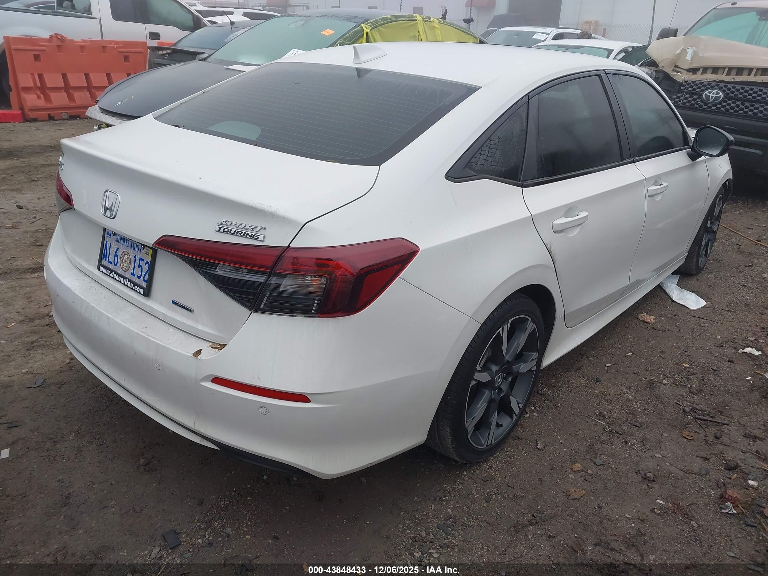 HONDA CIVIC image 4