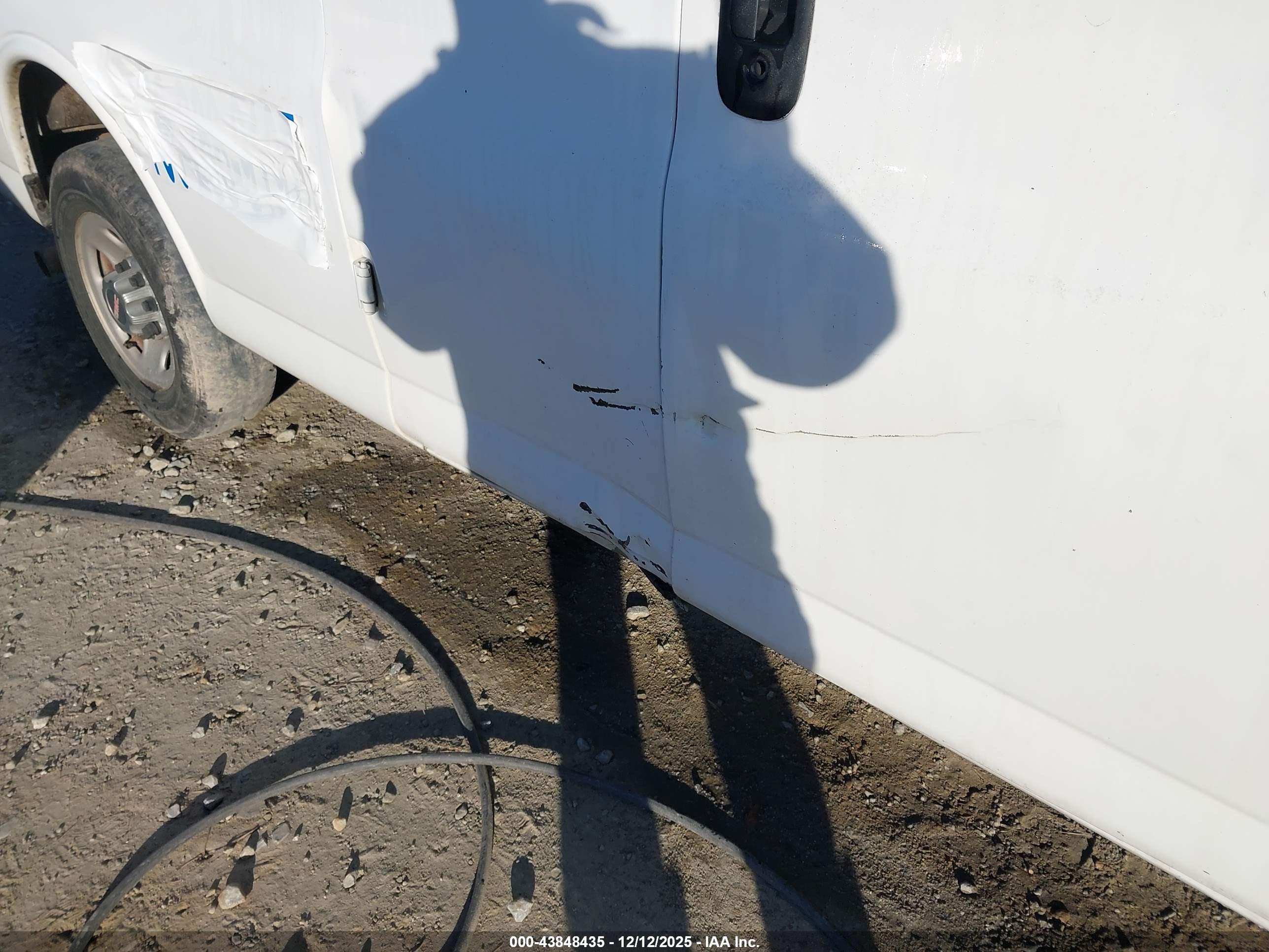 GMC SAVANA image 6