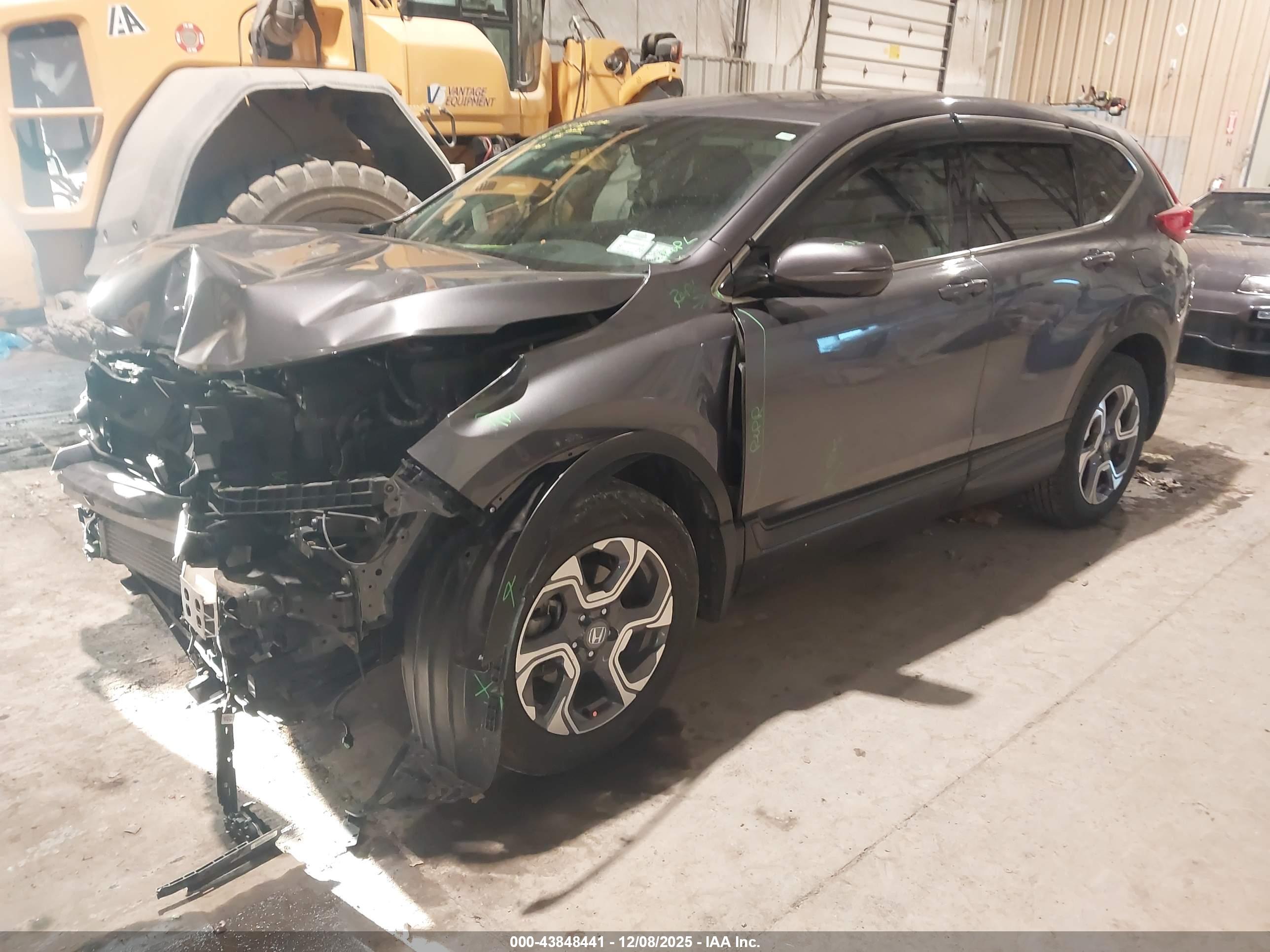 HONDA CR-V image 2