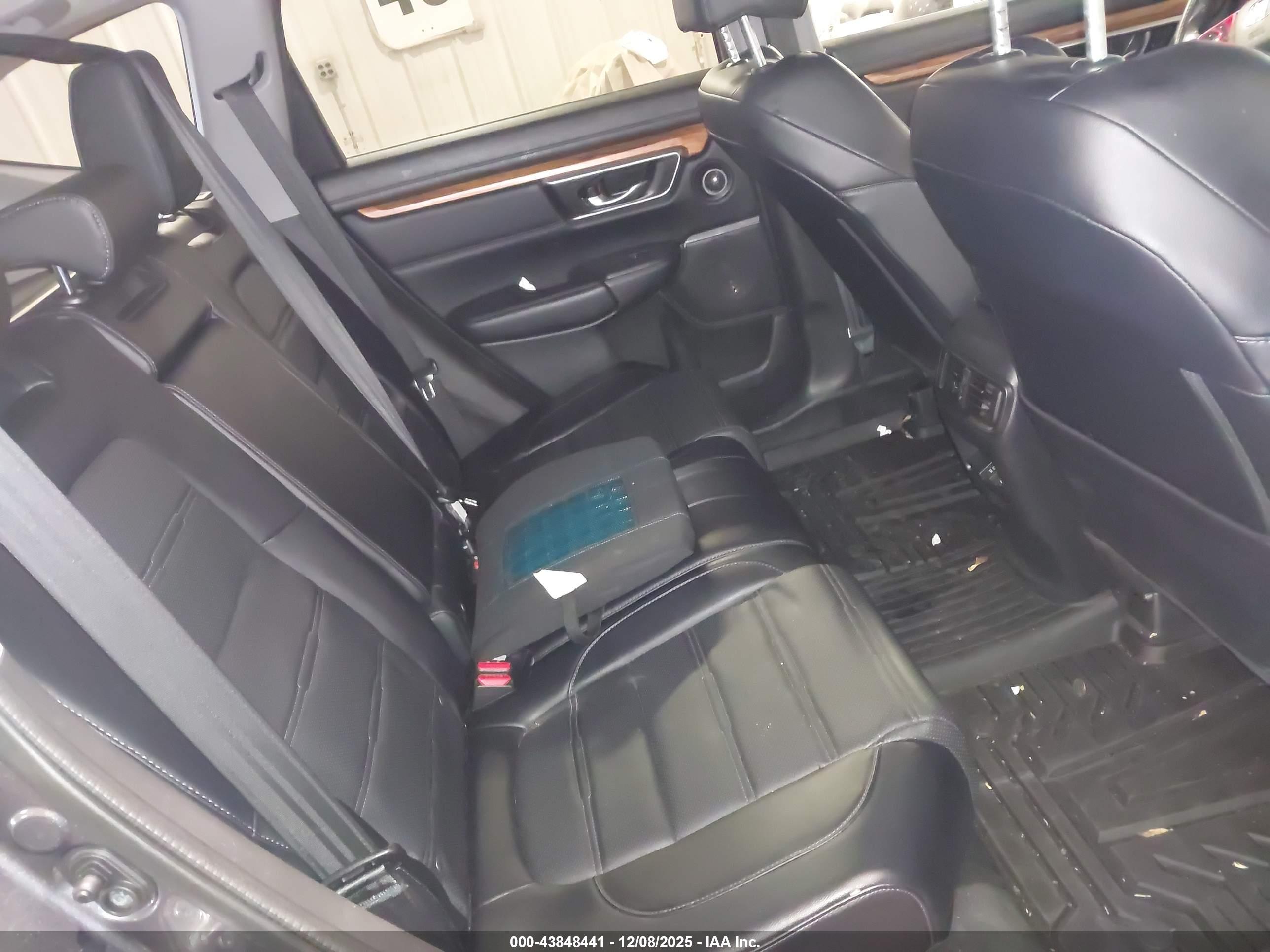 HONDA CR-V image 8
