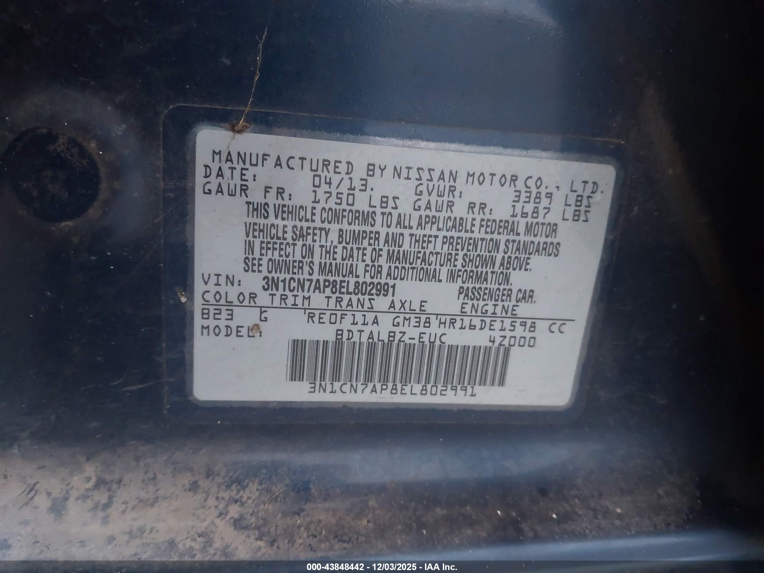 NISSAN VERSA image 9