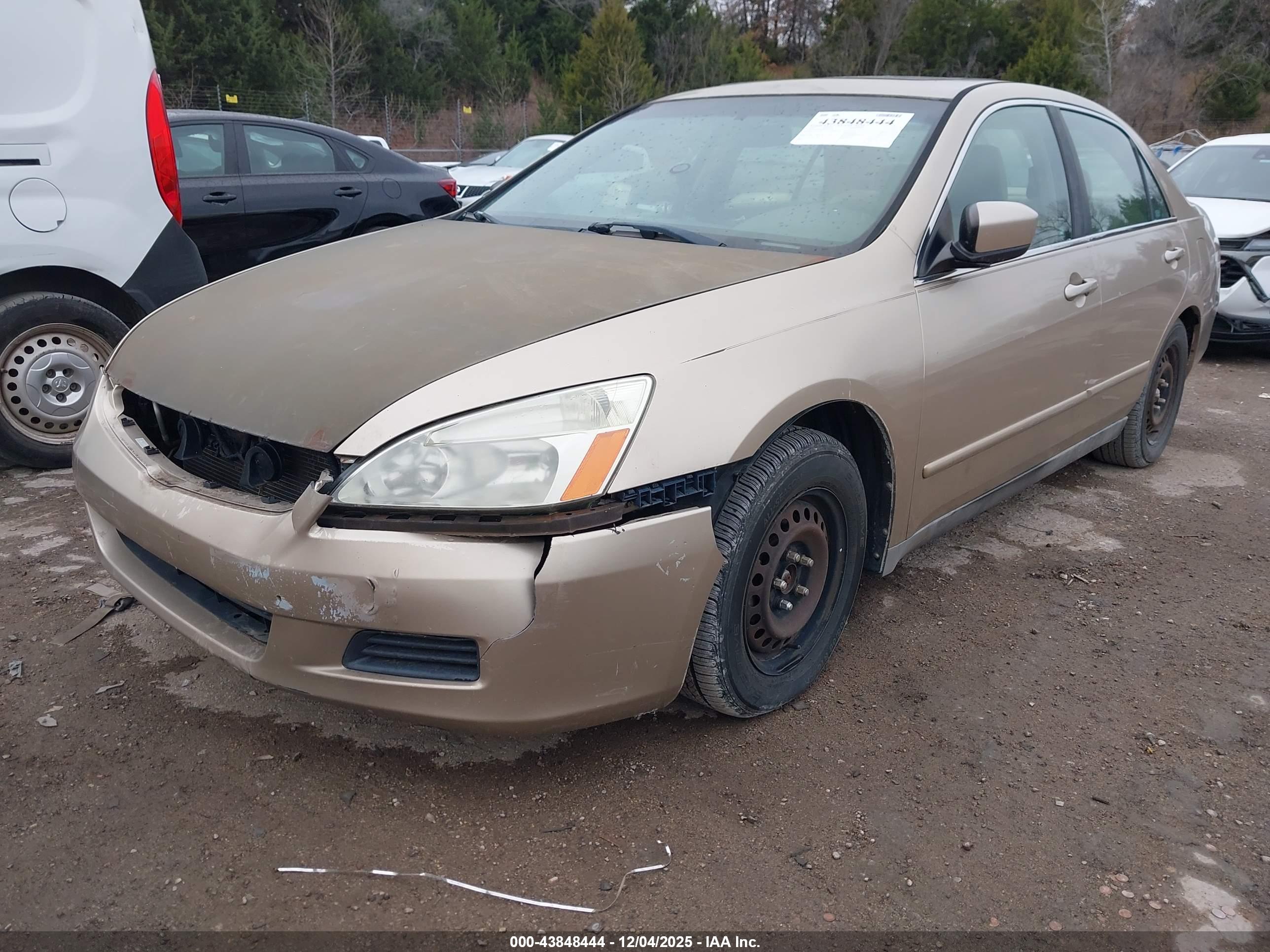 HONDA ACCORD image 2