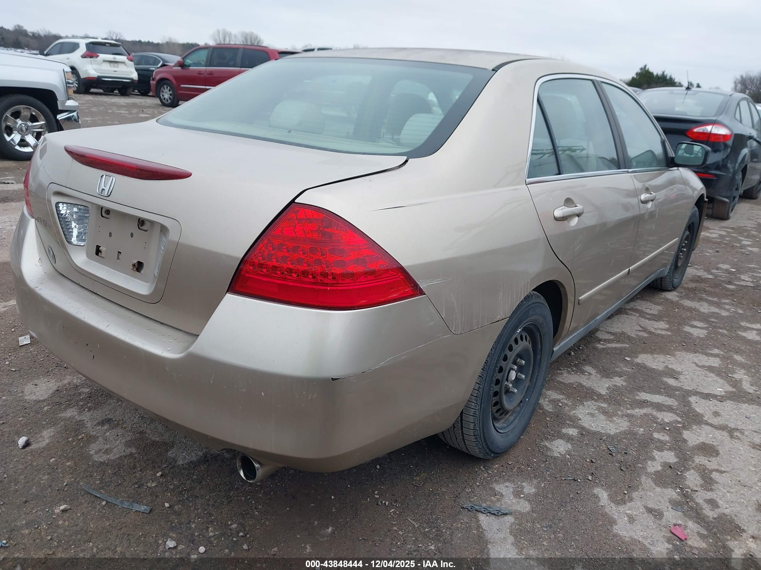 HONDA ACCORD image 4