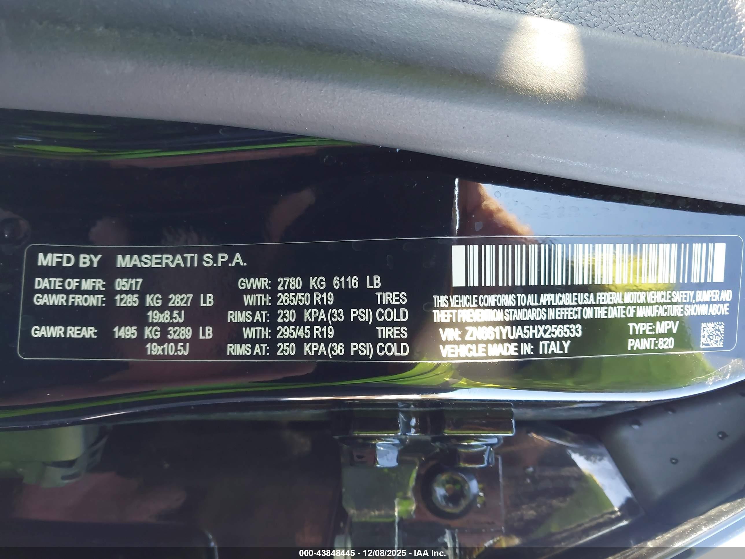 MASERATI LEVANTE image 9