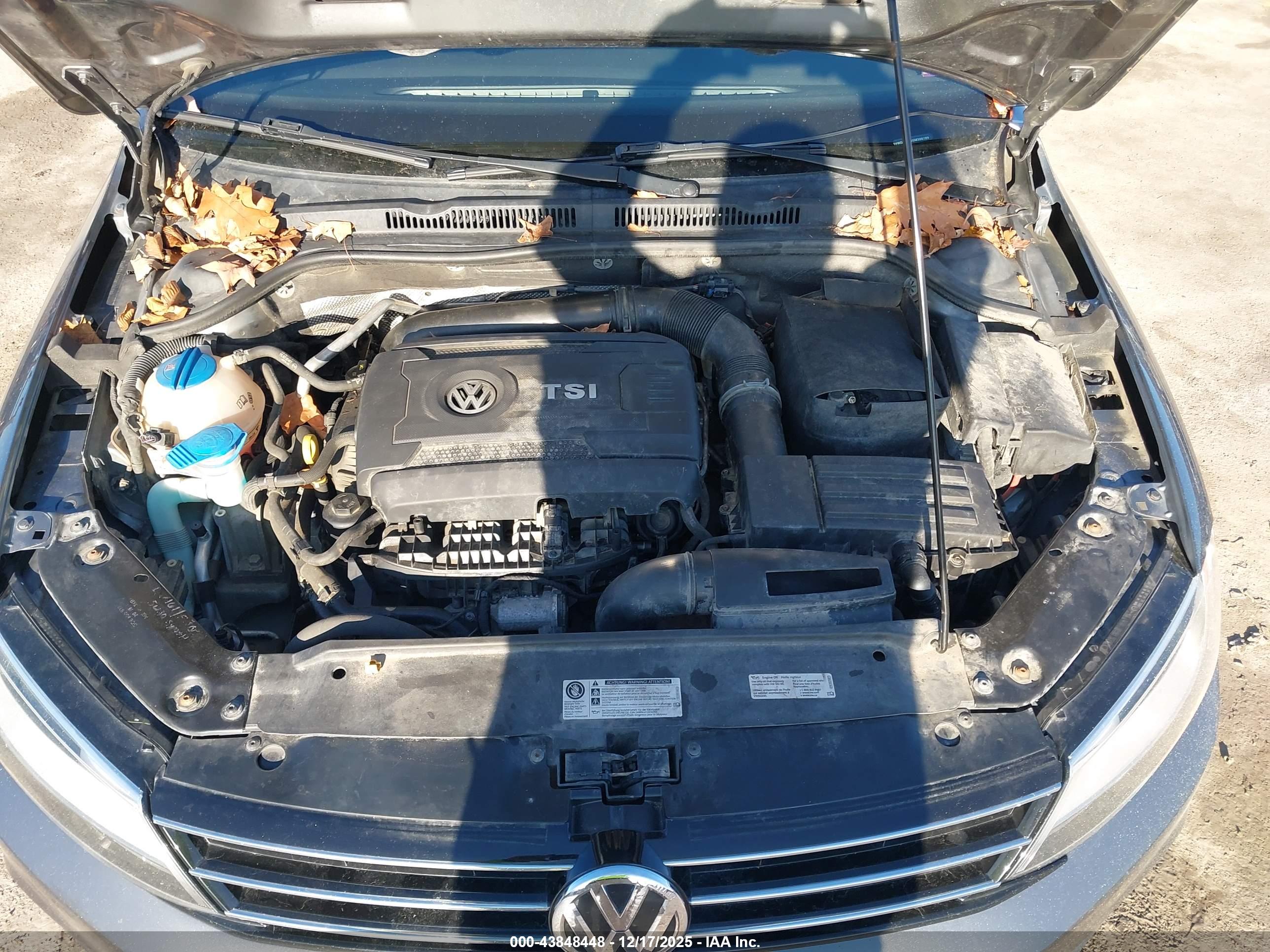 VOLKSWAGEN JETTA image 10