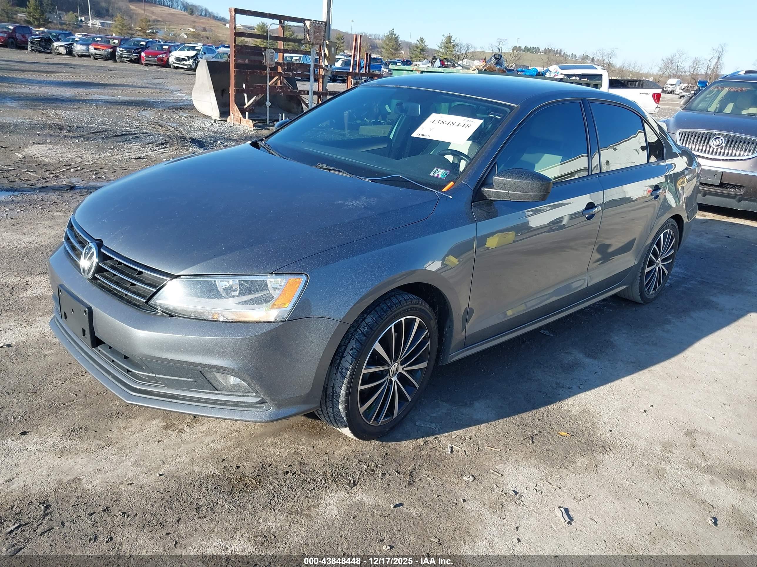 VOLKSWAGEN JETTA image 2