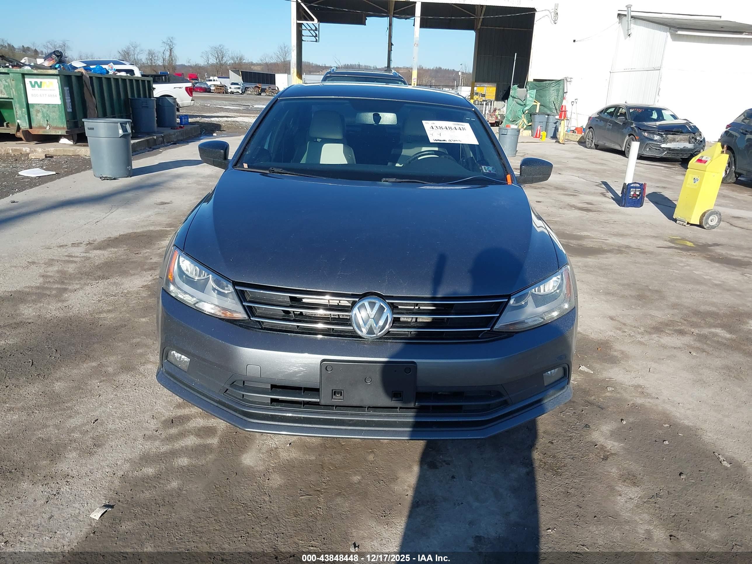 VOLKSWAGEN JETTA image 6