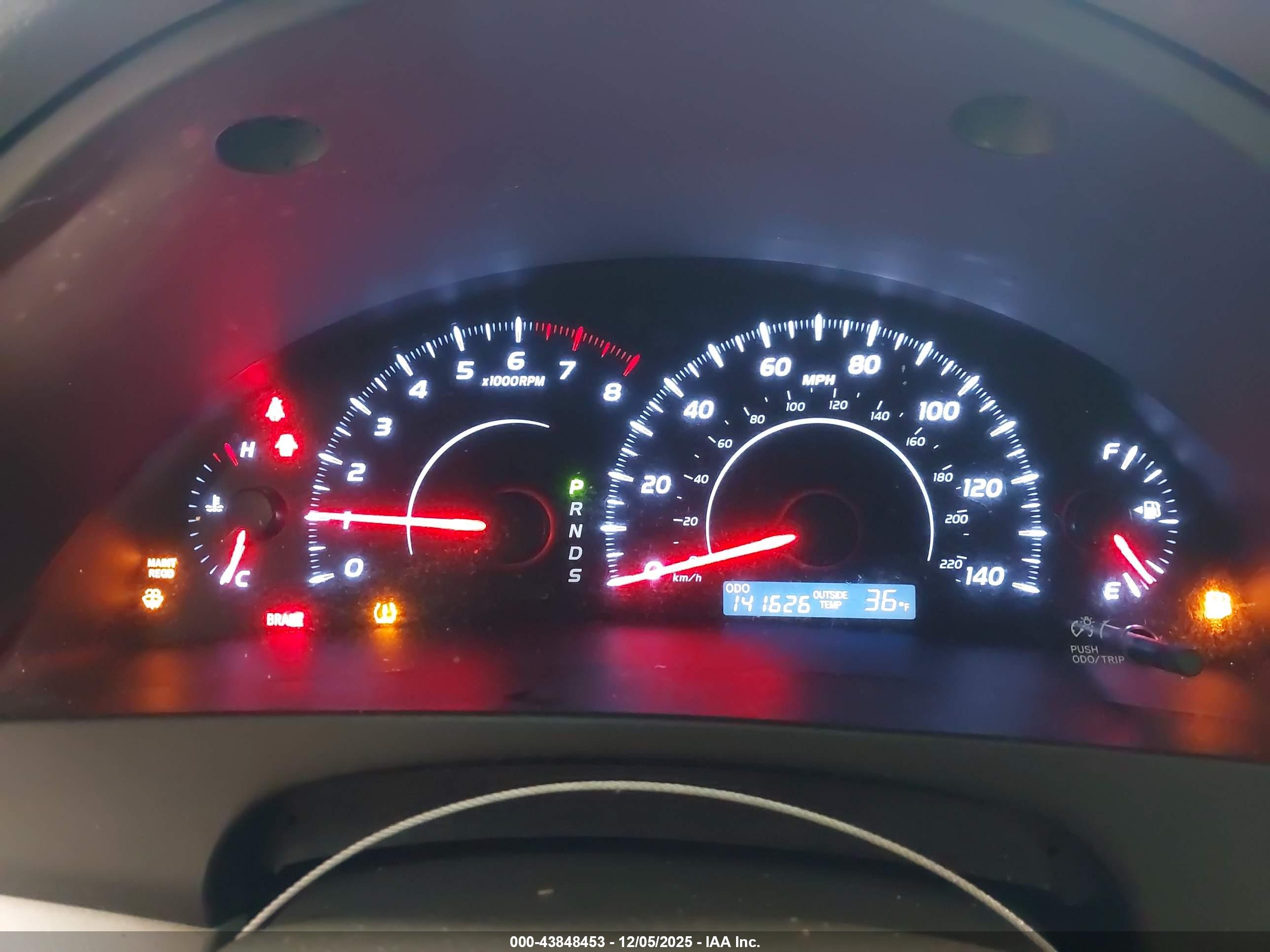 TOYOTA CAMRY image 7