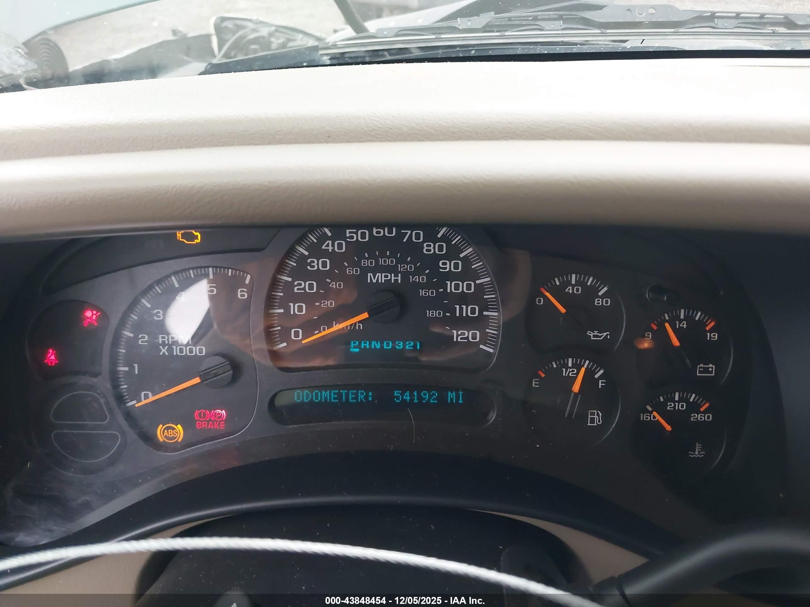 CHEVROLET SILVERADO image 7