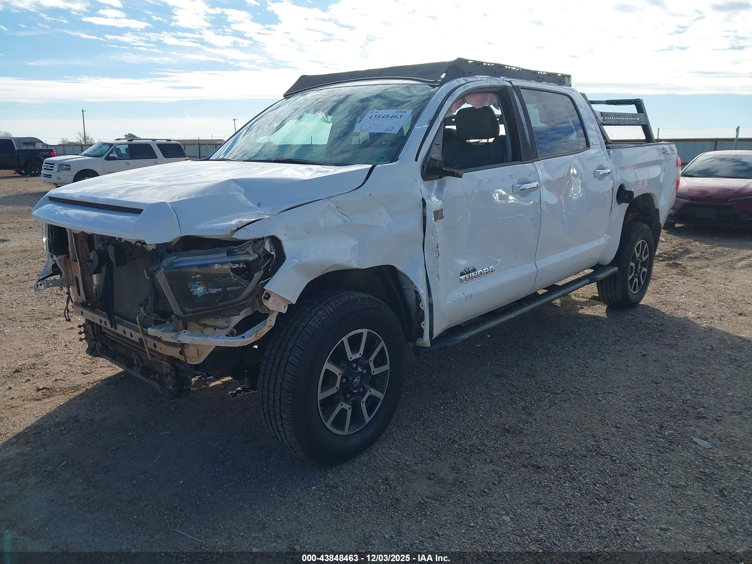 TOYOTA TUNDRA image 2