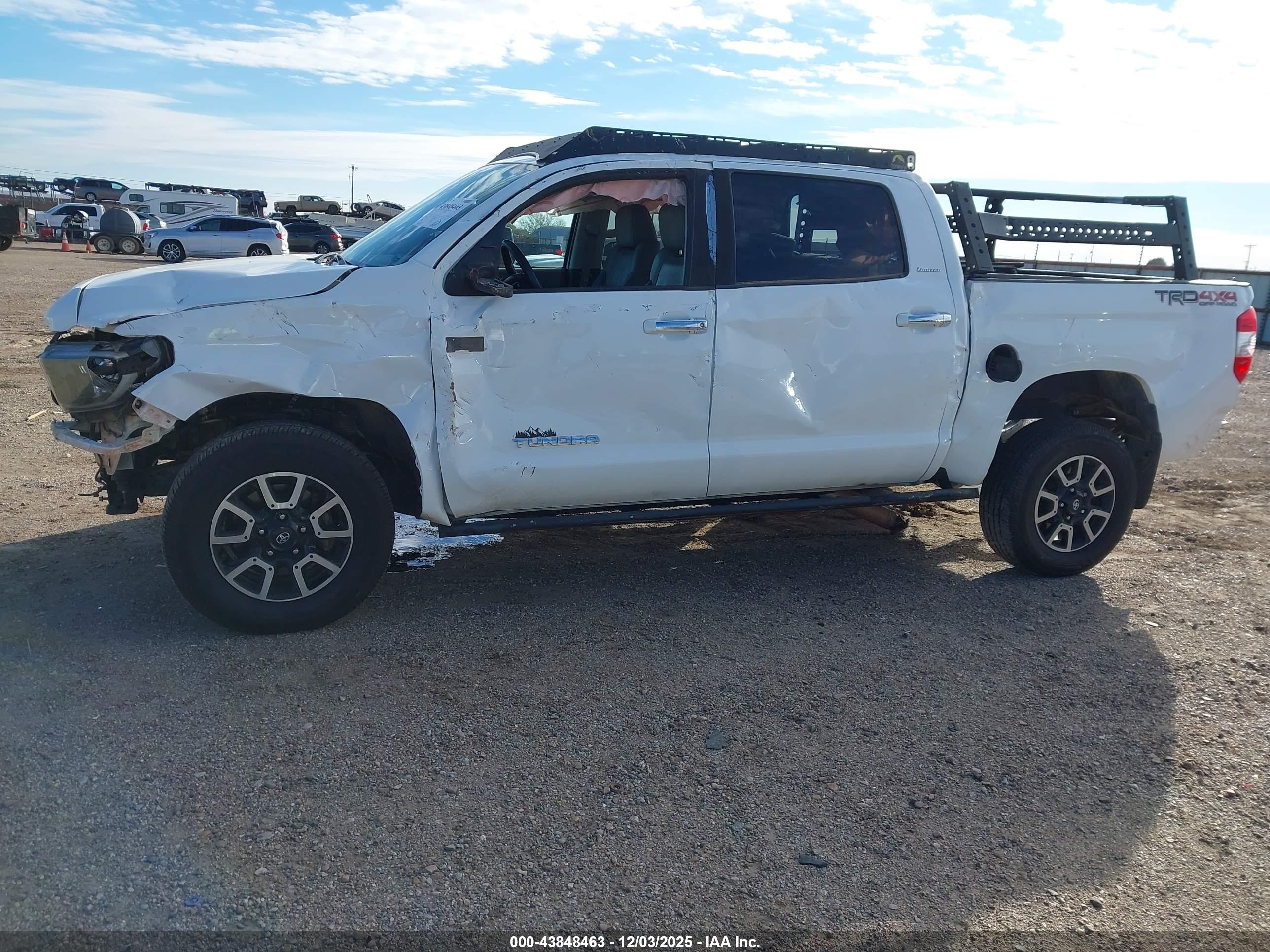TOYOTA TUNDRA image 6