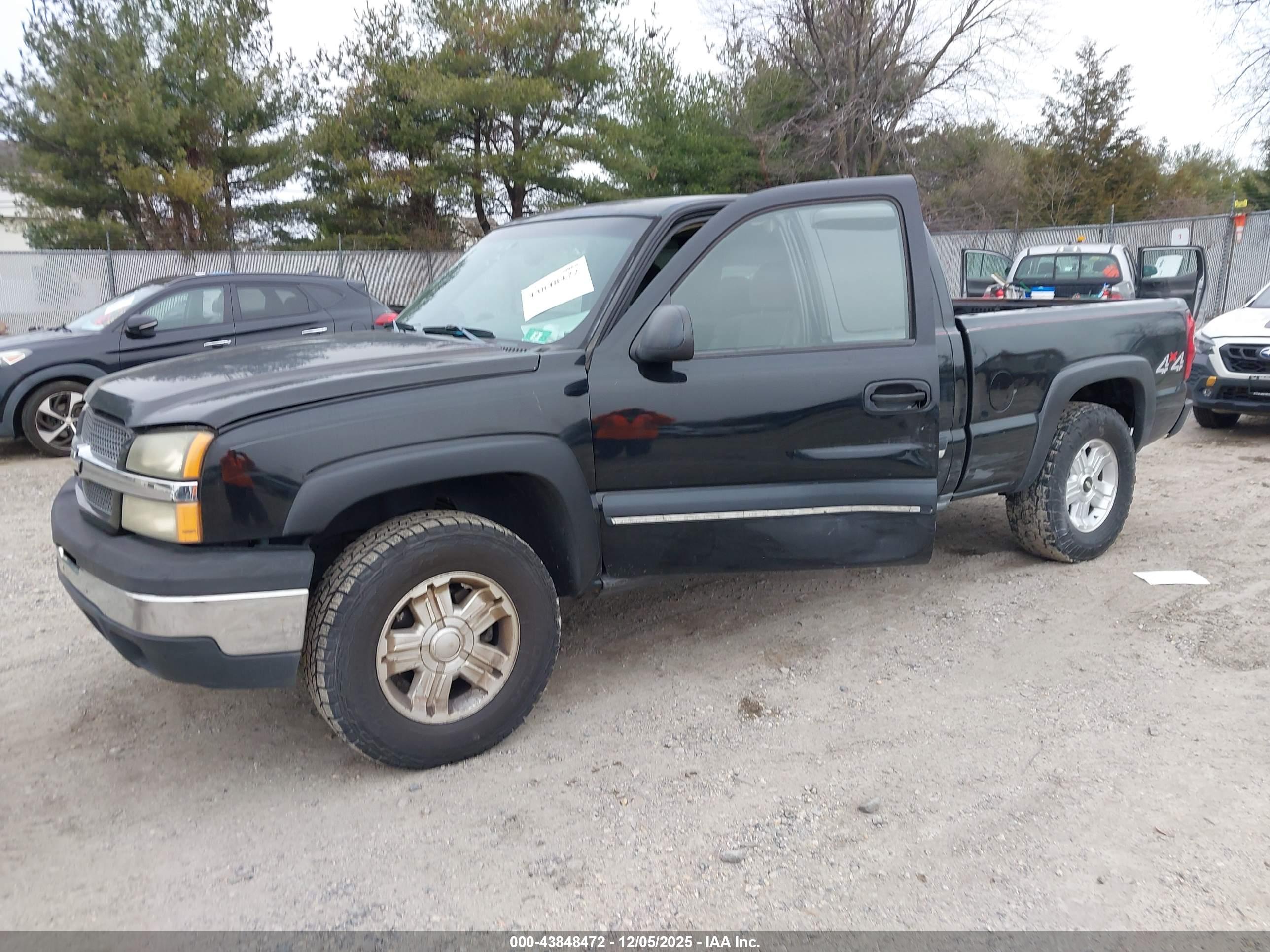 CHEVROLET SILVERADO image 2