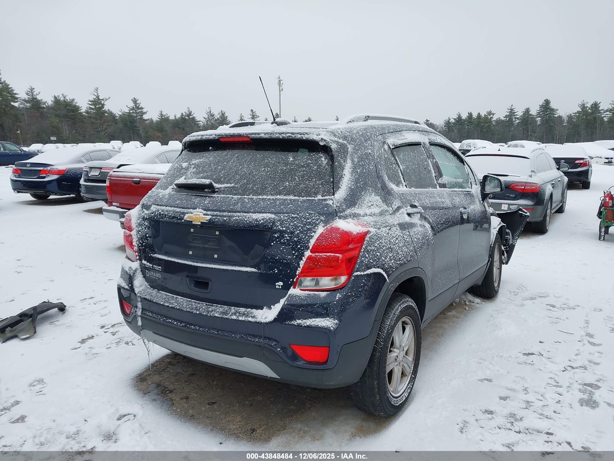 CHEVROLET TRAX image 4