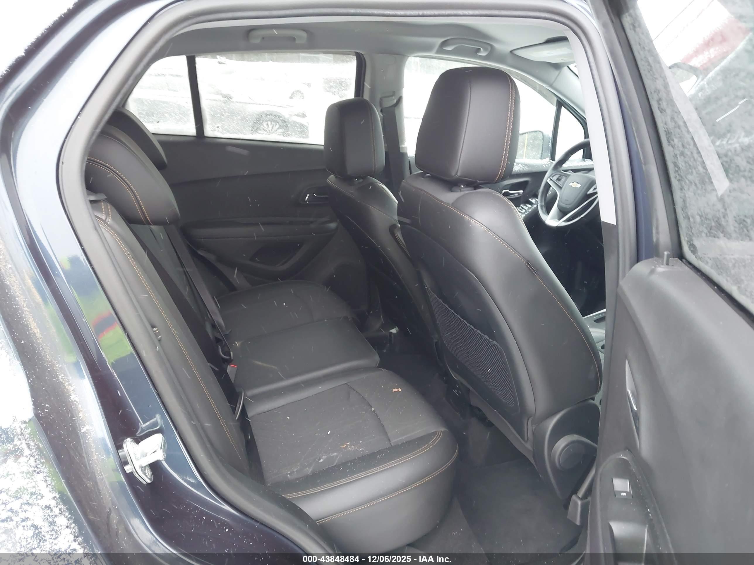 CHEVROLET TRAX image 8