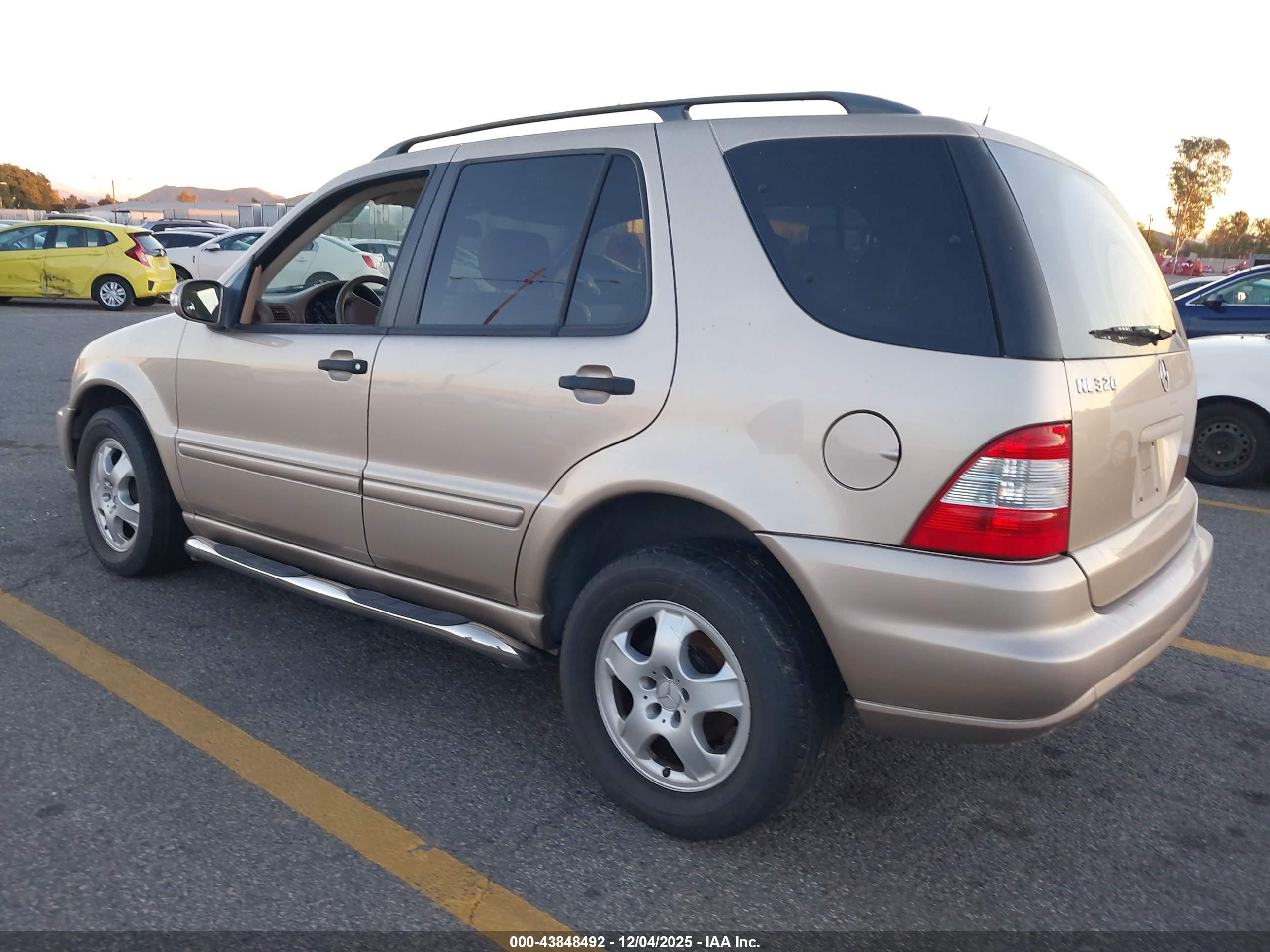 MERCEDES-BENZ ML image 3