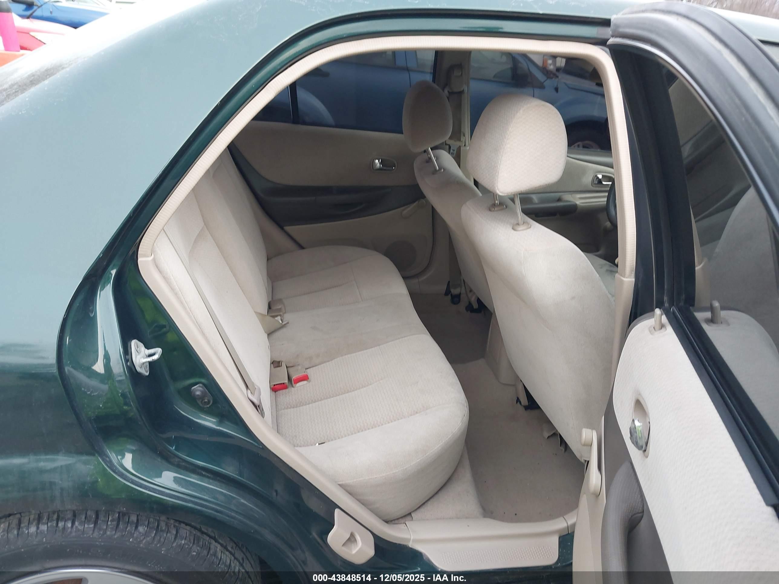 MAZDA PROTEGE image 8