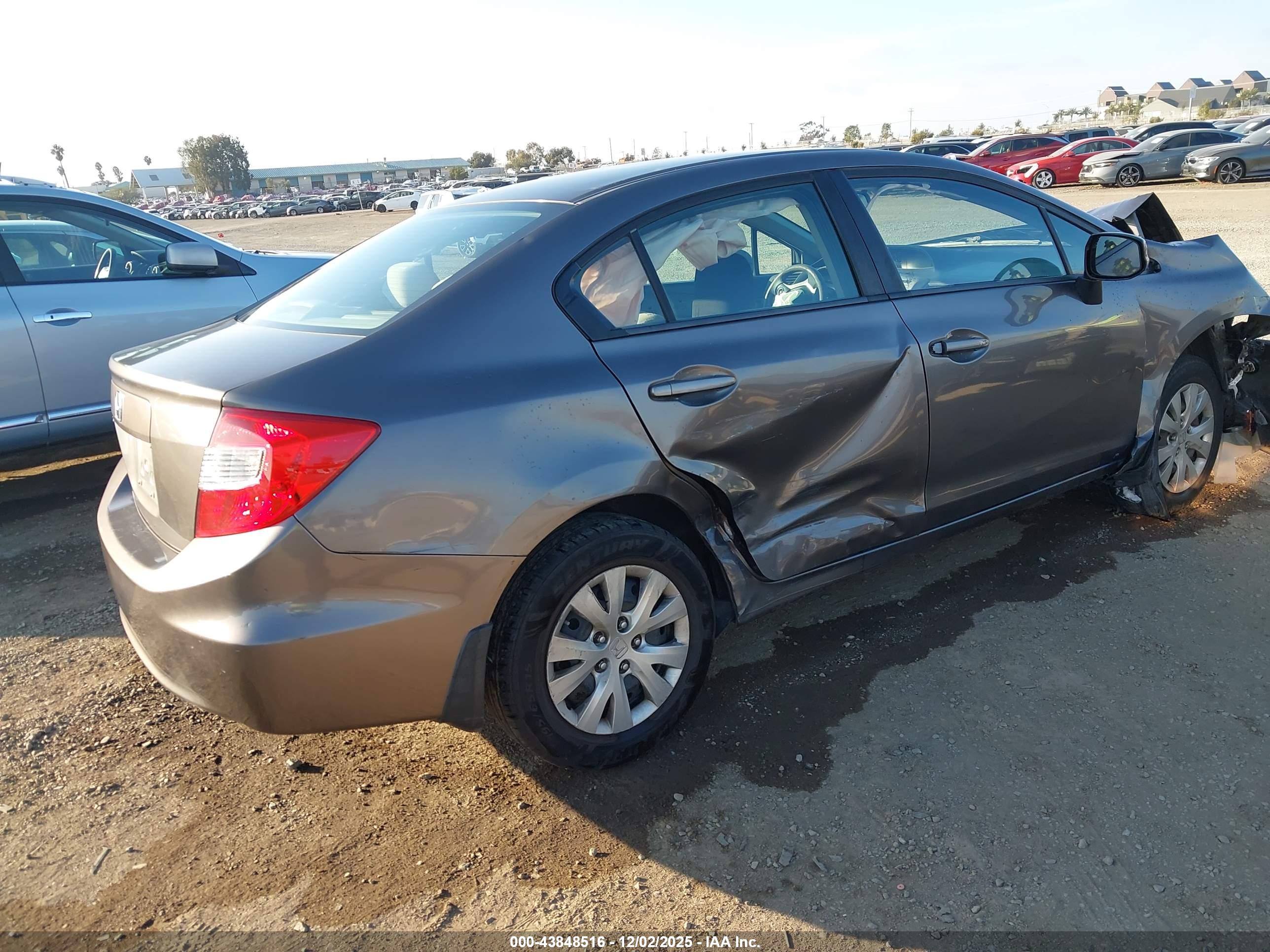 HONDA CIVIC image 4