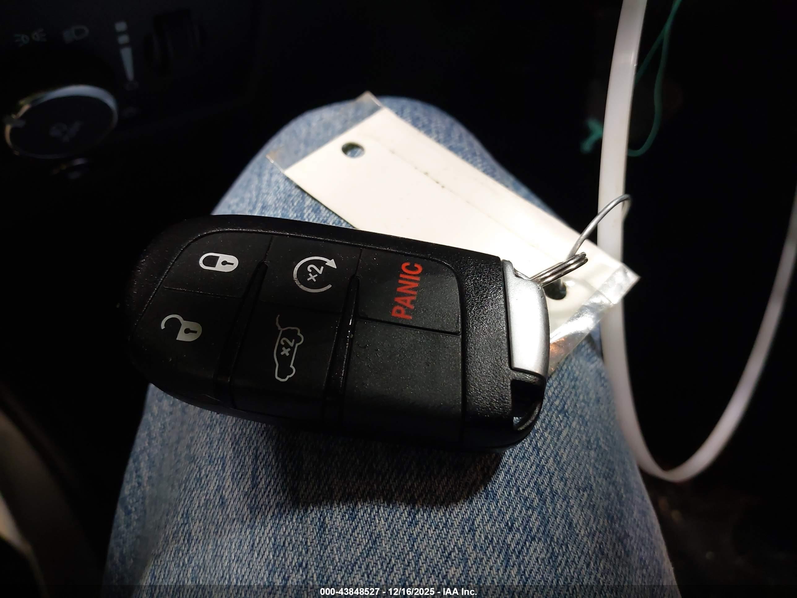 JEEP GRAND image 11