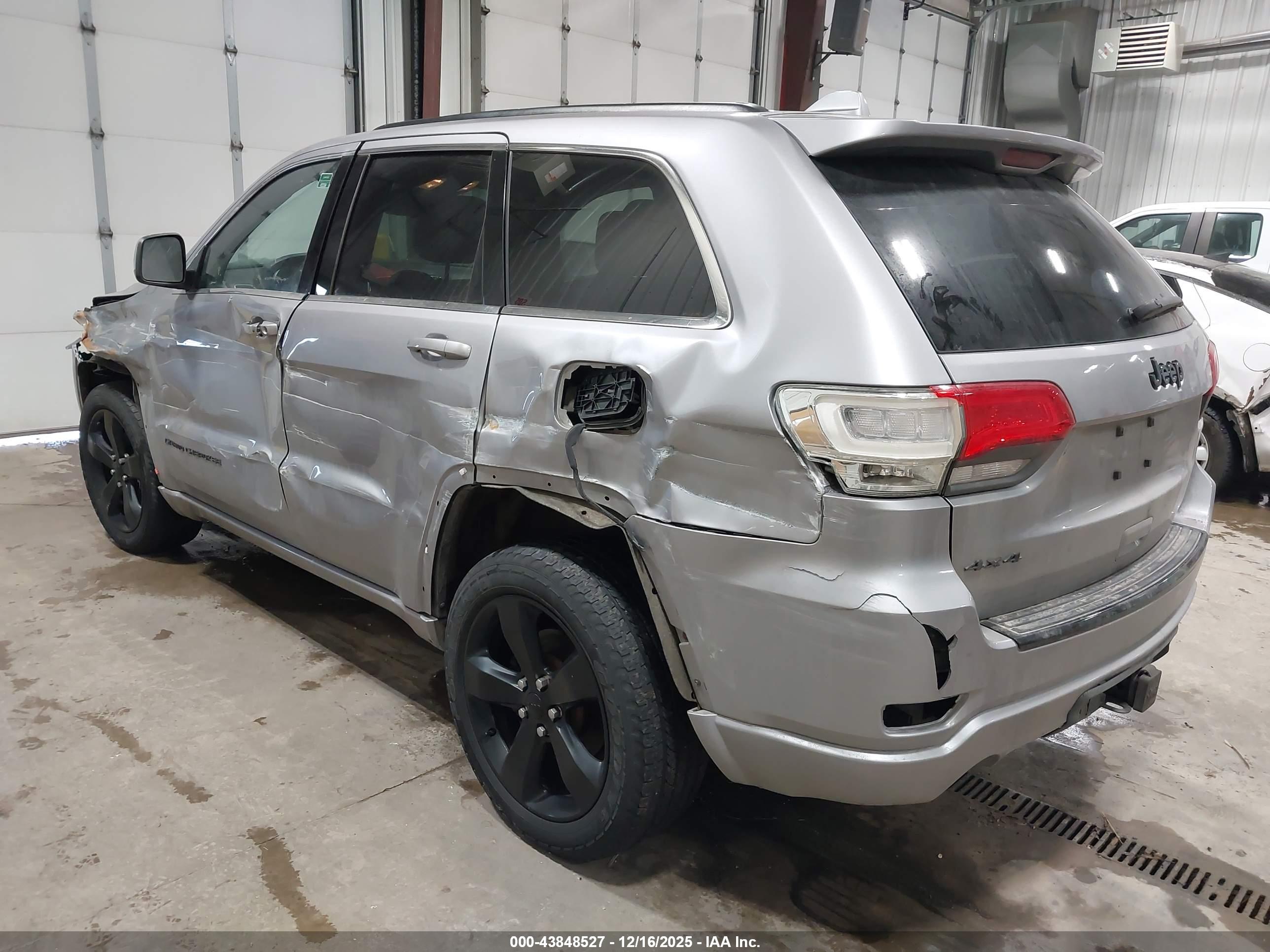 JEEP GRAND image 3