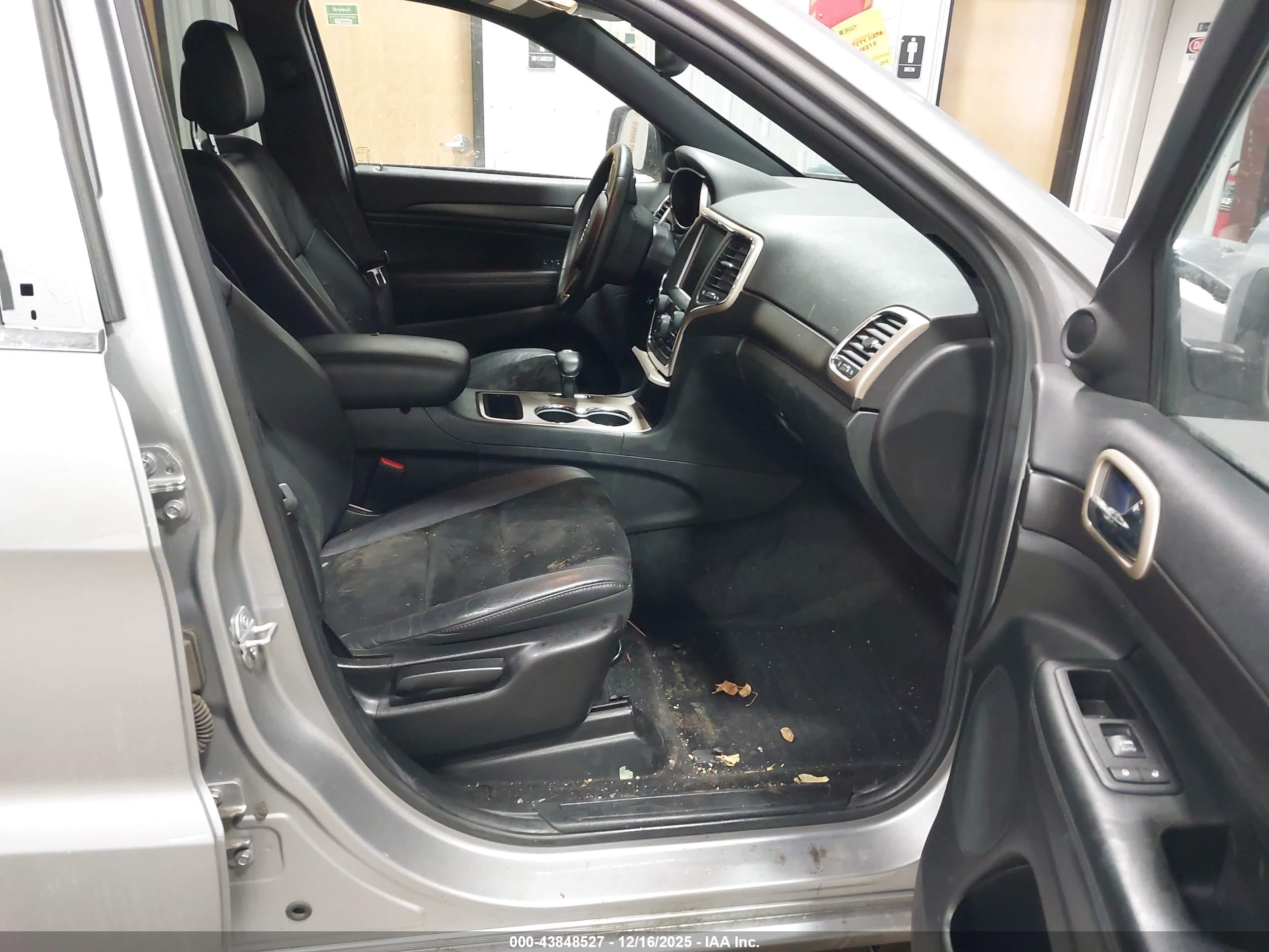 JEEP GRAND image 5