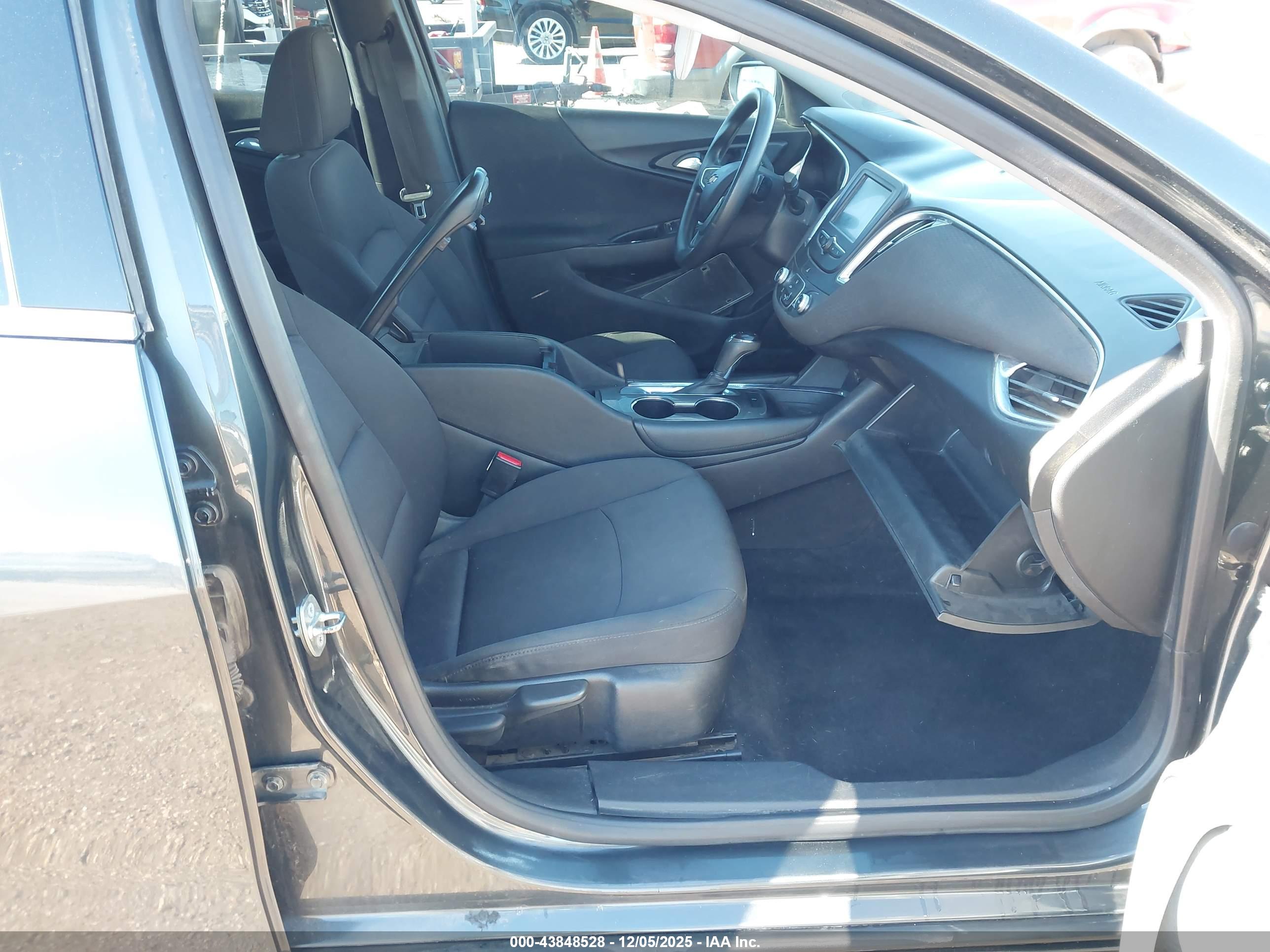 CHEVROLET MALIBU image 5