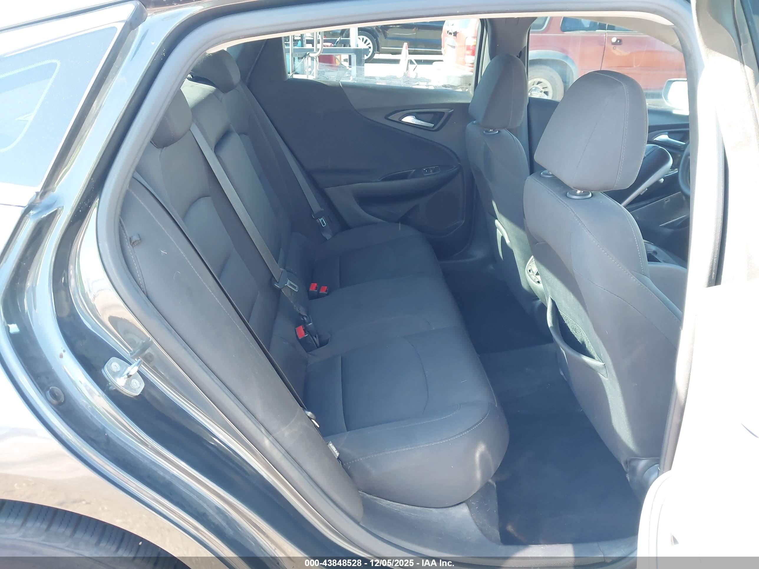 CHEVROLET MALIBU image 8