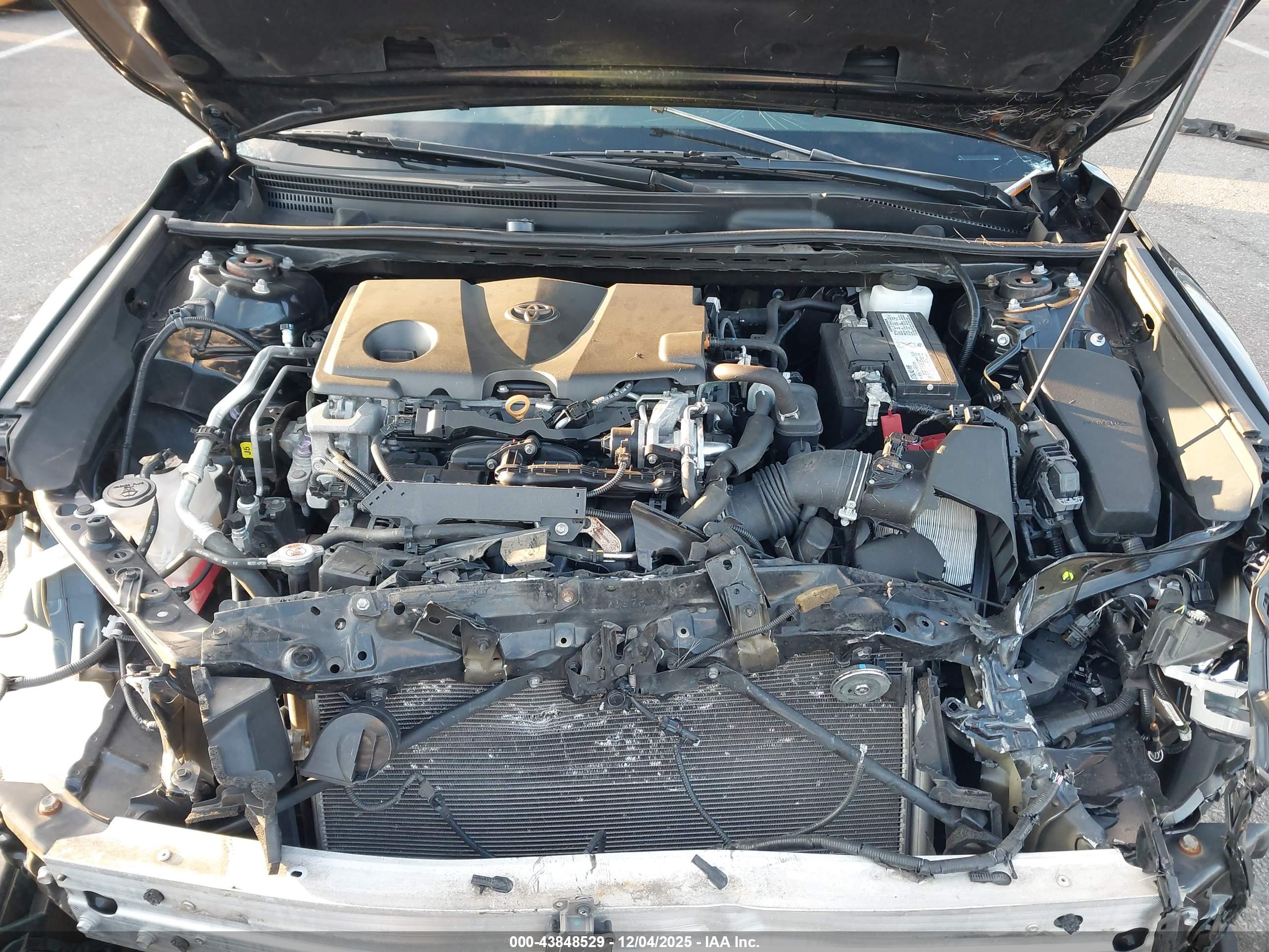 TOYOTA CAMRY image 10