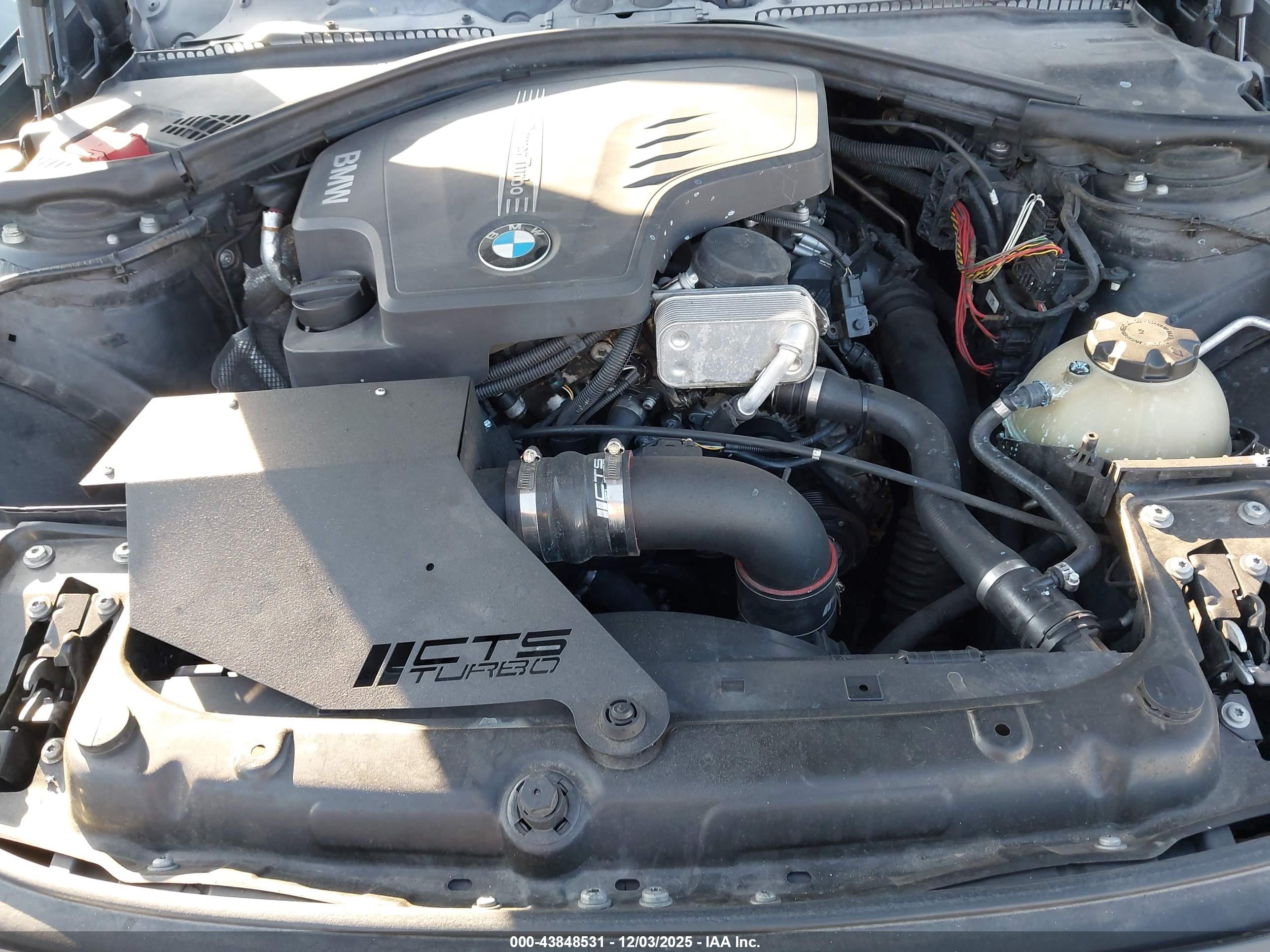 BMW 320I image 10