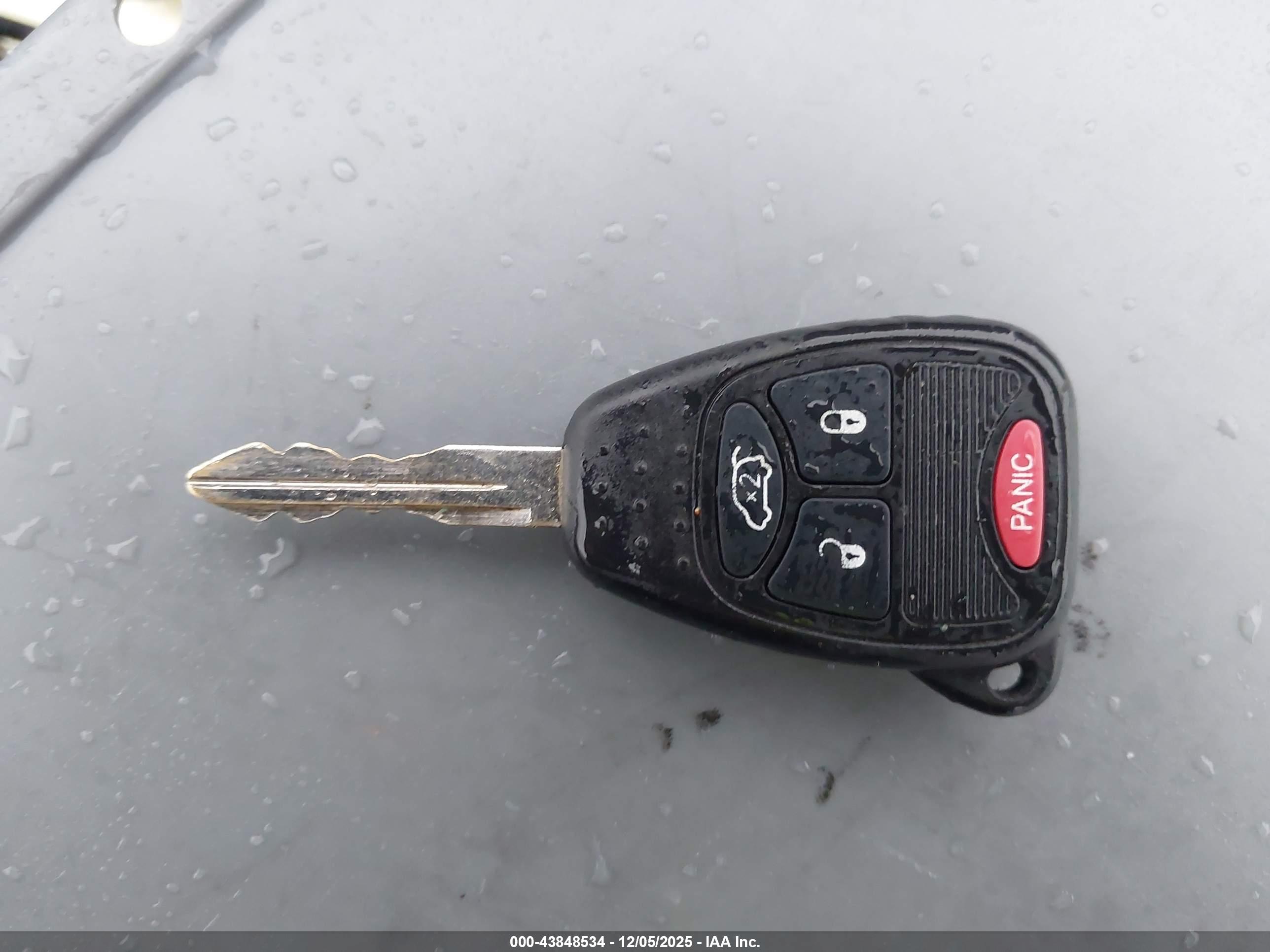 CHRYSLER 300 image 11