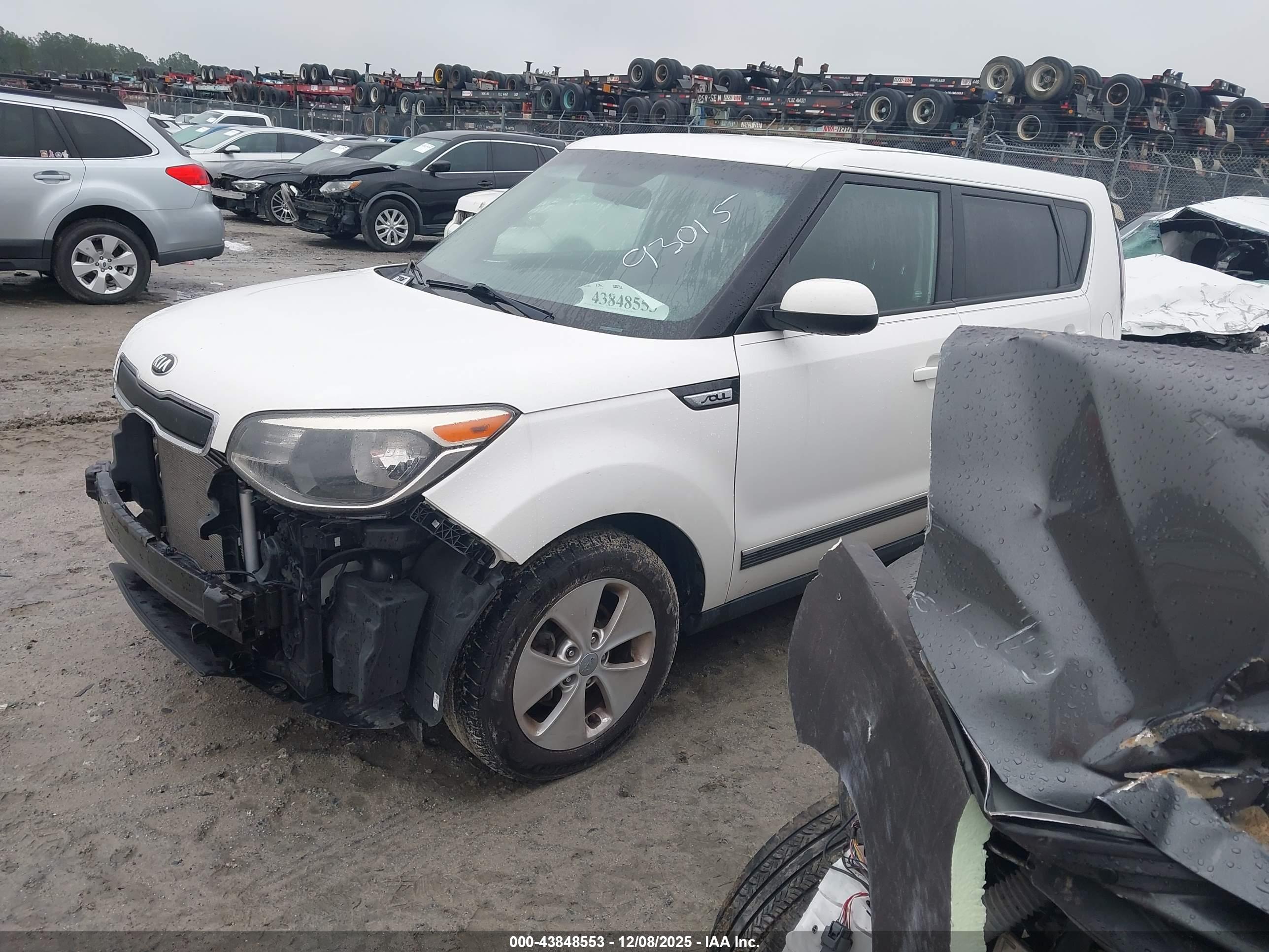 KIA SOUL image 2