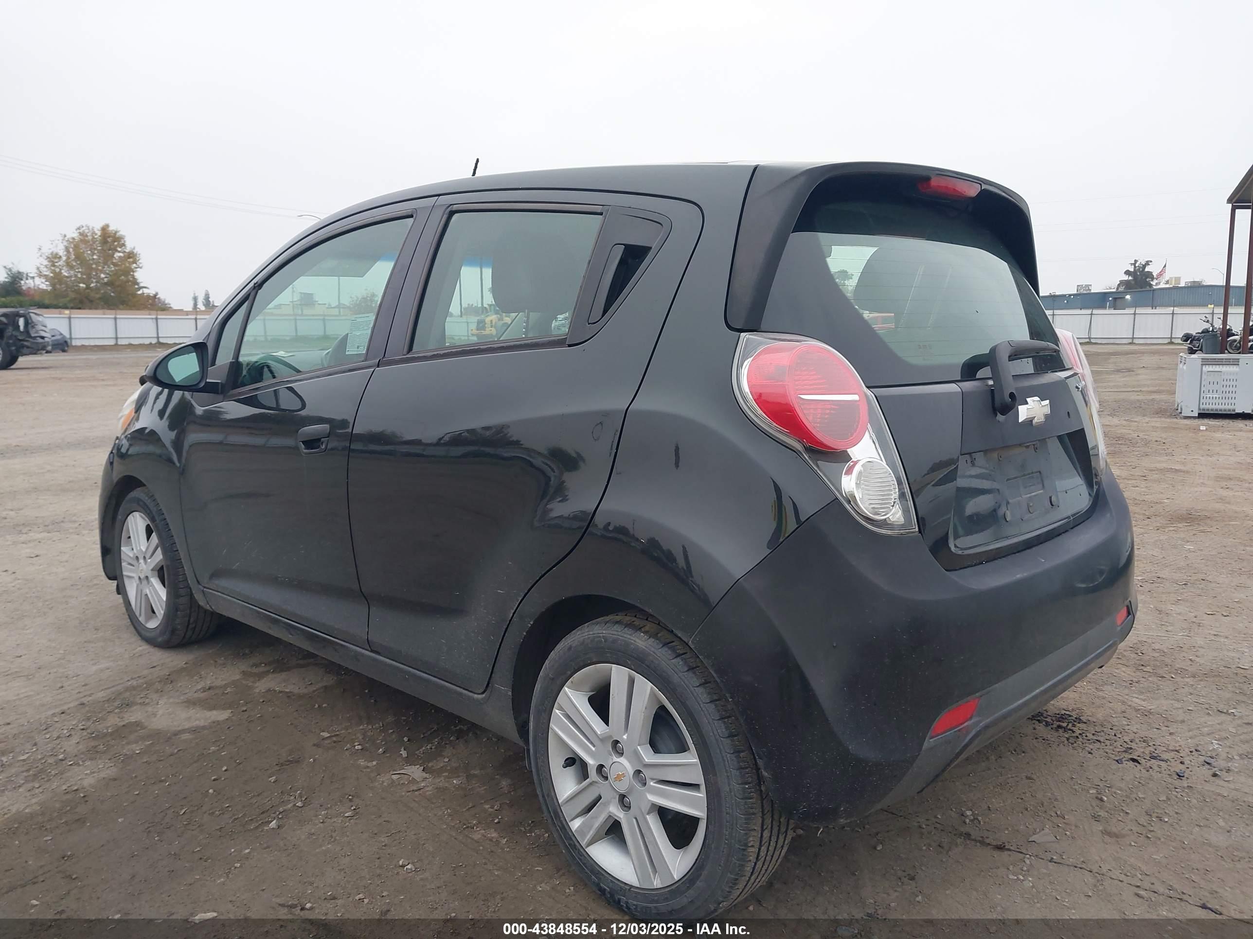 CHEVROLET SPARK image 3