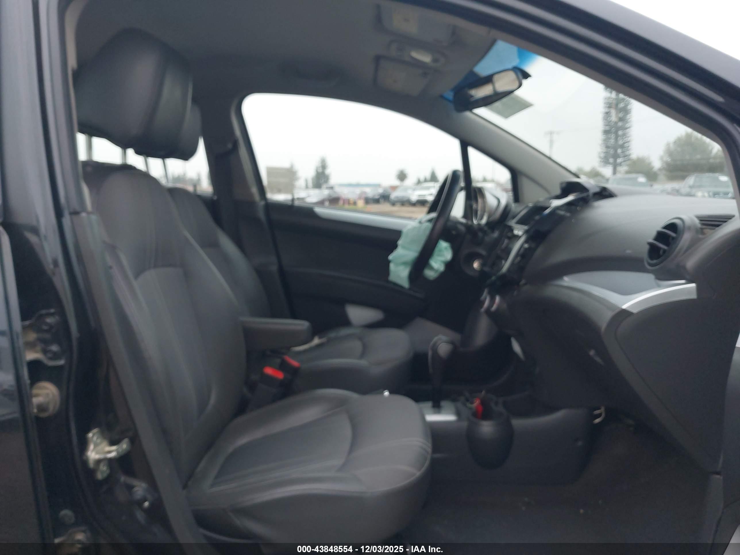 CHEVROLET SPARK image 5