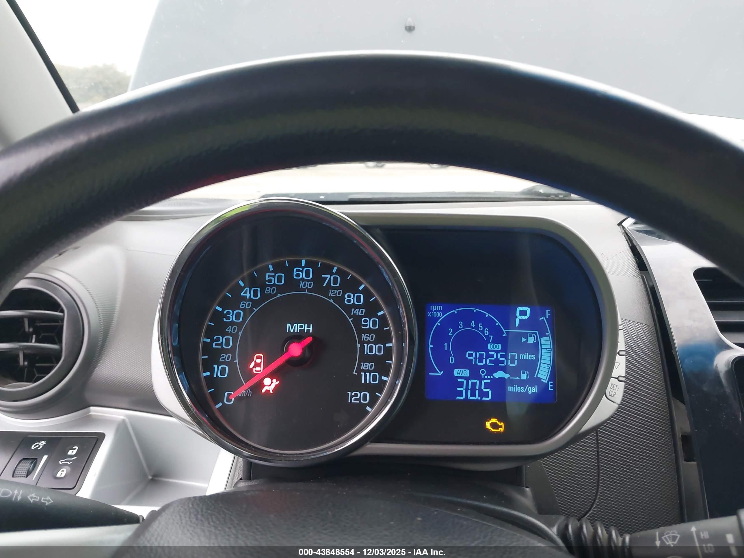 CHEVROLET SPARK image 7