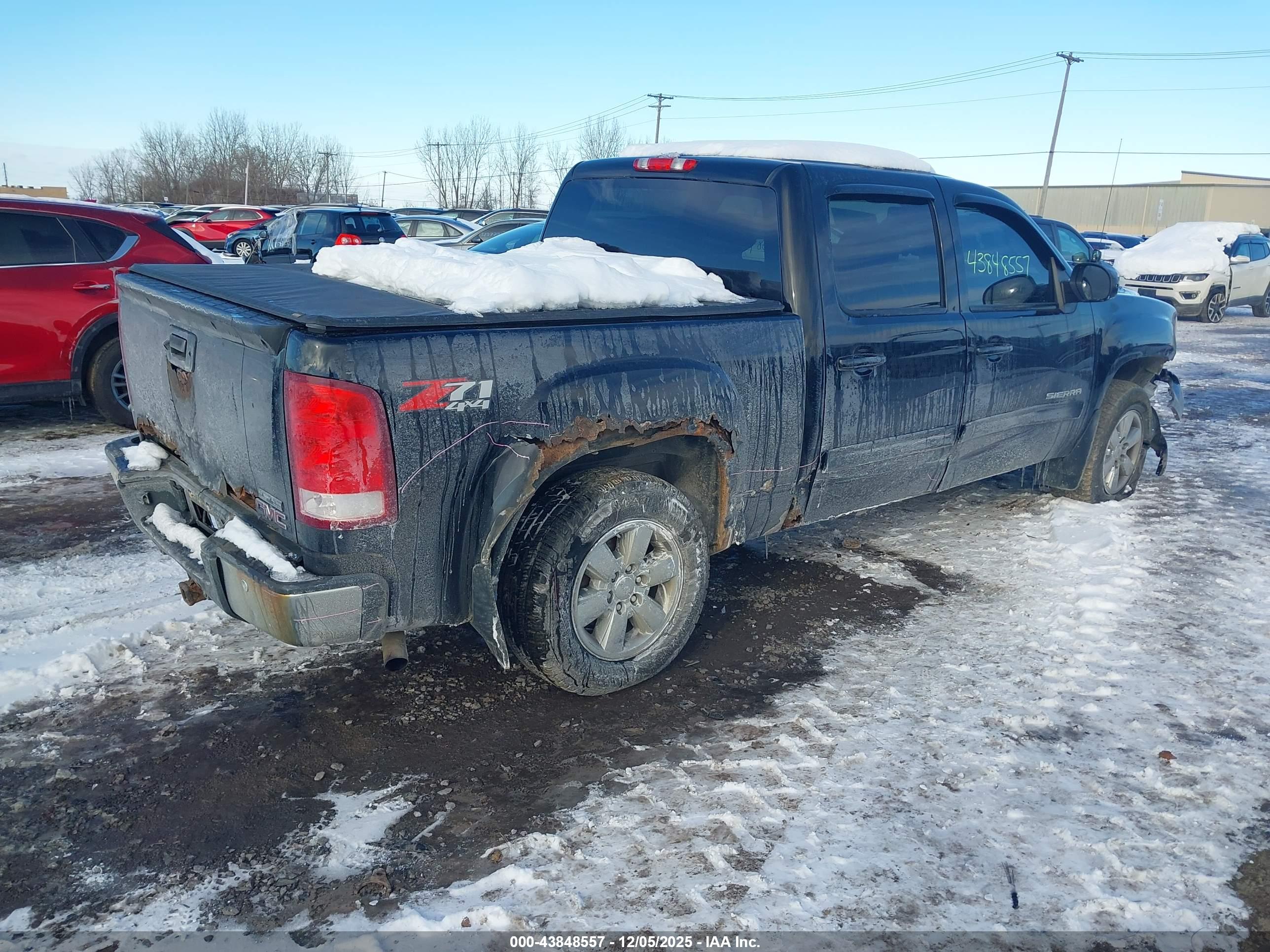 GMC SIERRA image 4