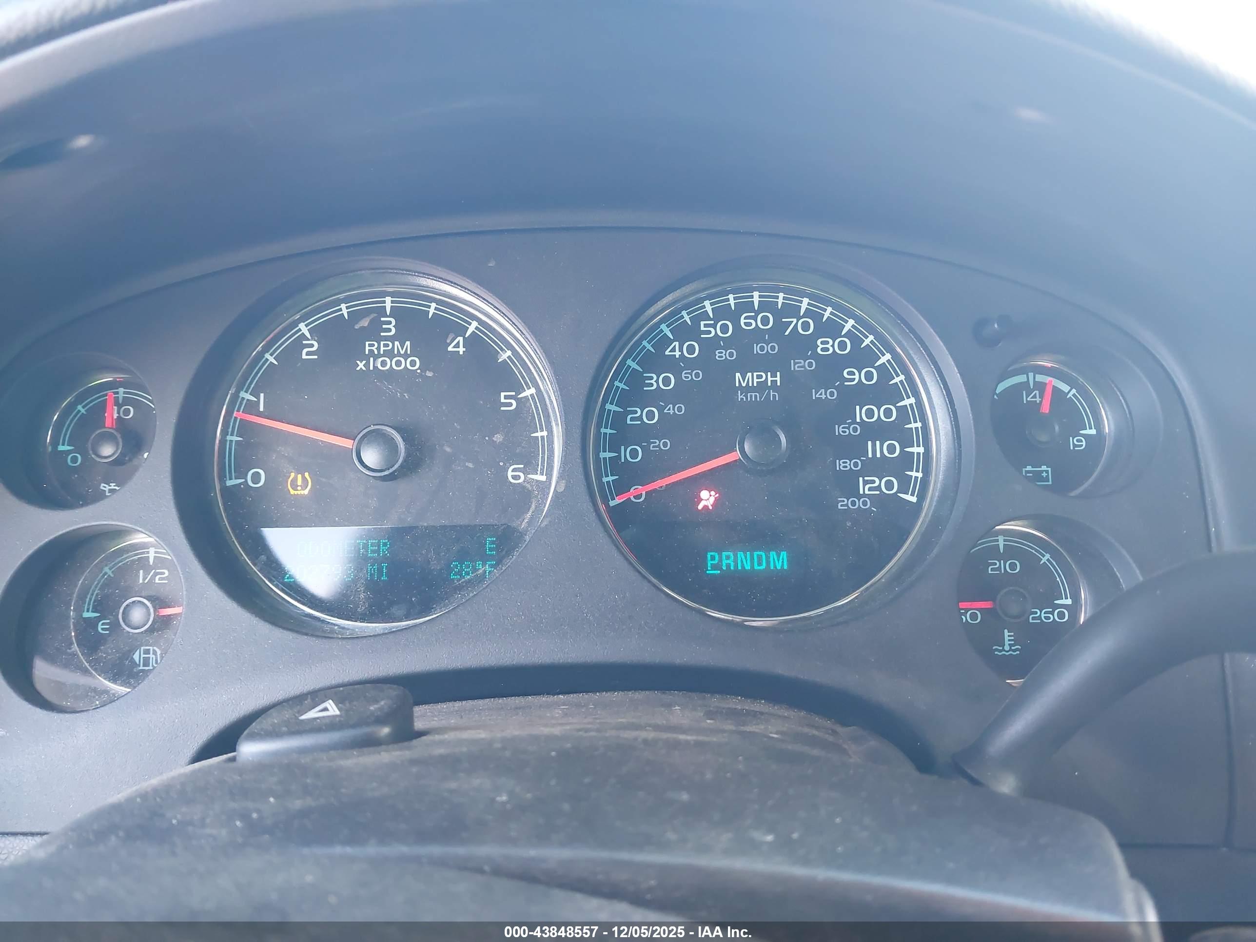 GMC SIERRA image 7