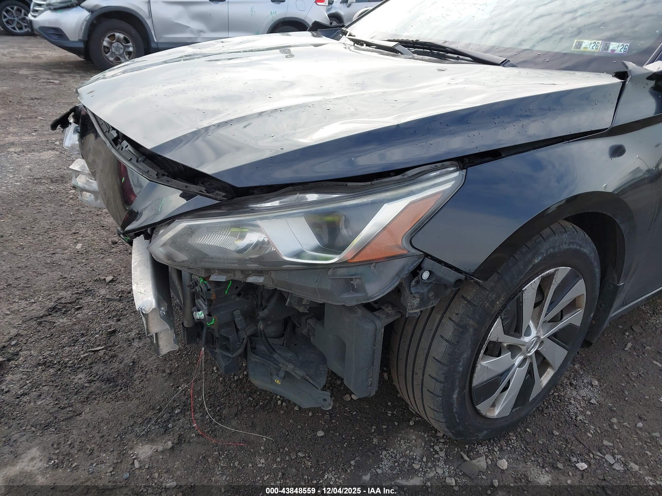 NISSAN ALTIMA image 6