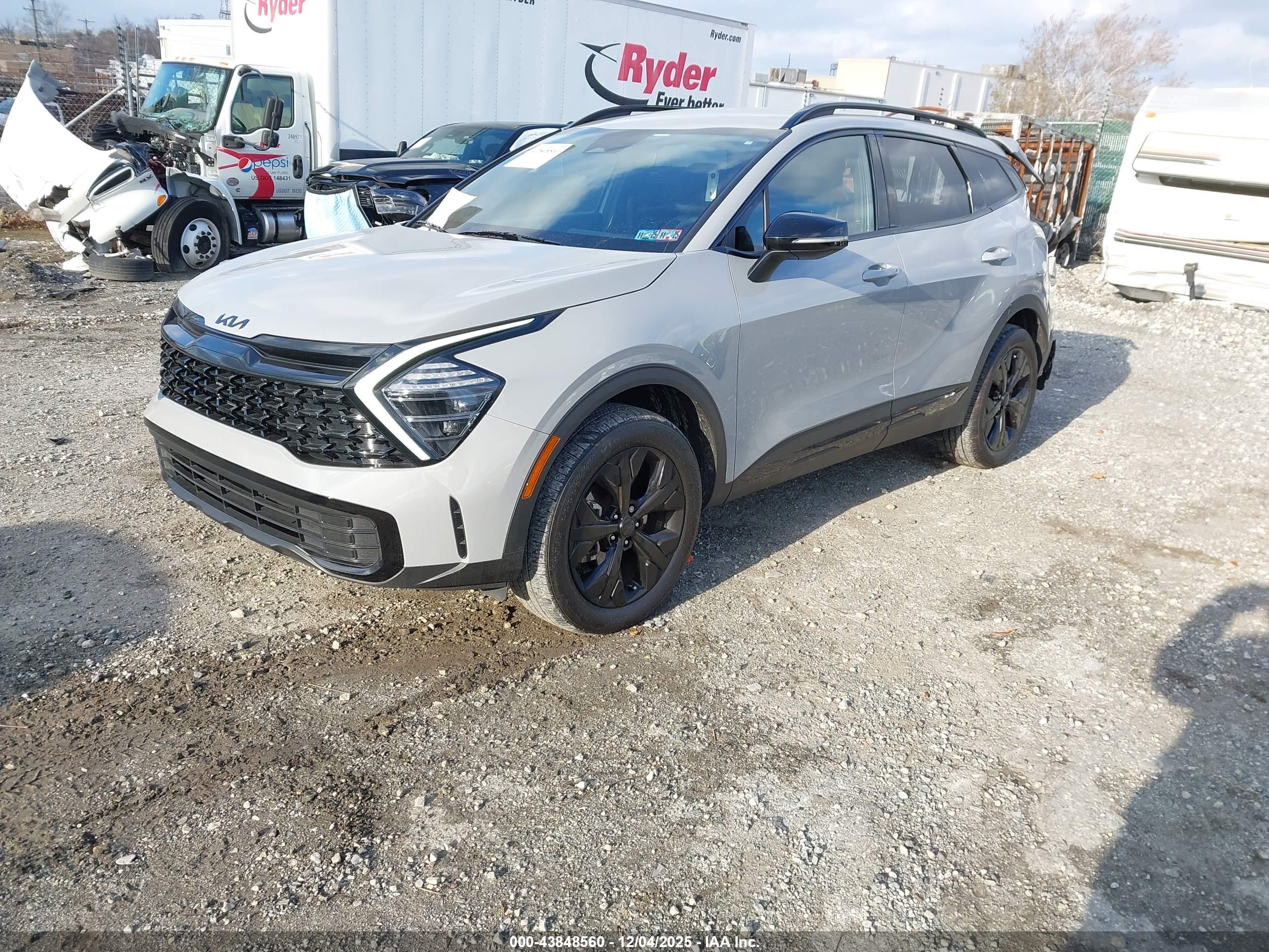 KIA SPORTAGE image 2