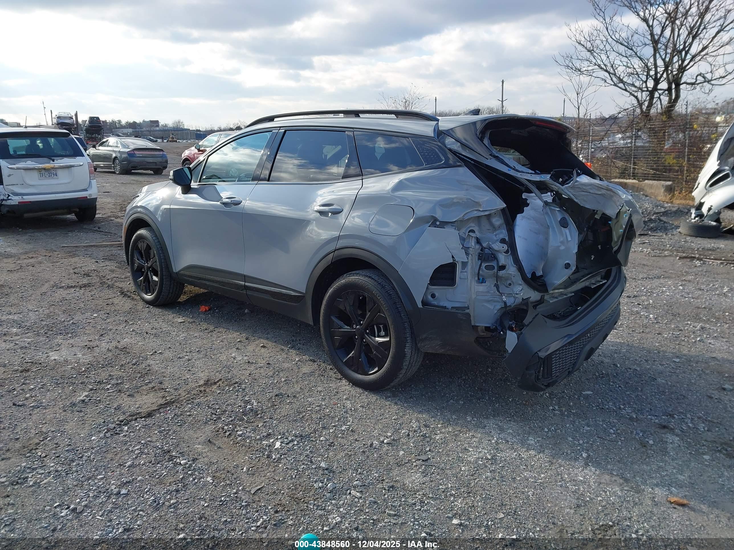 KIA SPORTAGE image 3