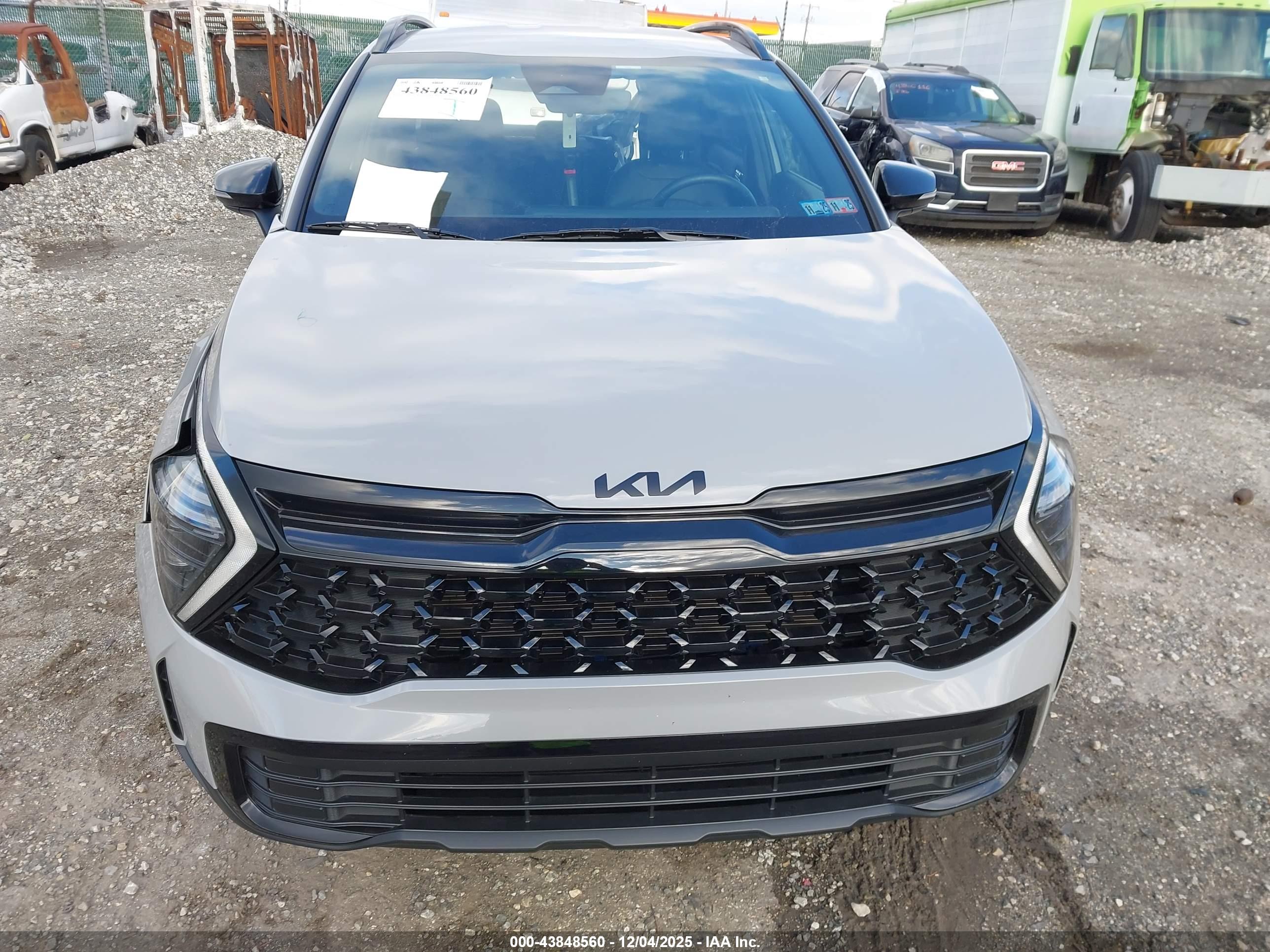 KIA SPORTAGE image 6
