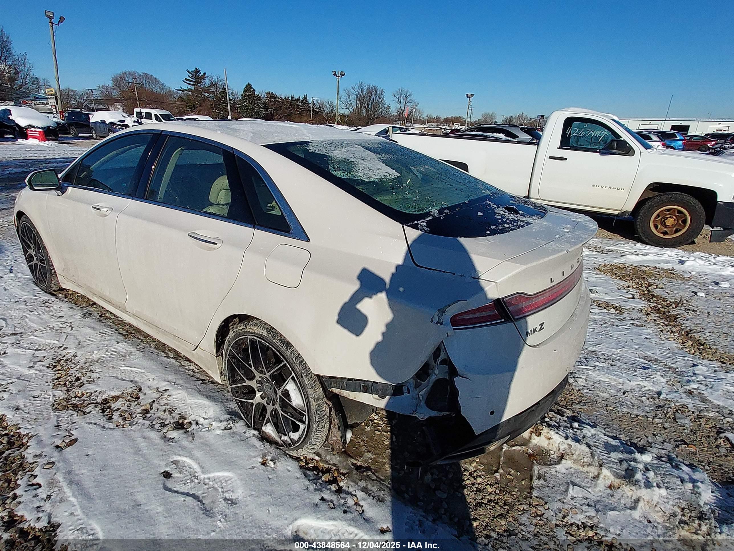 LINCOLN MKZ image 3
