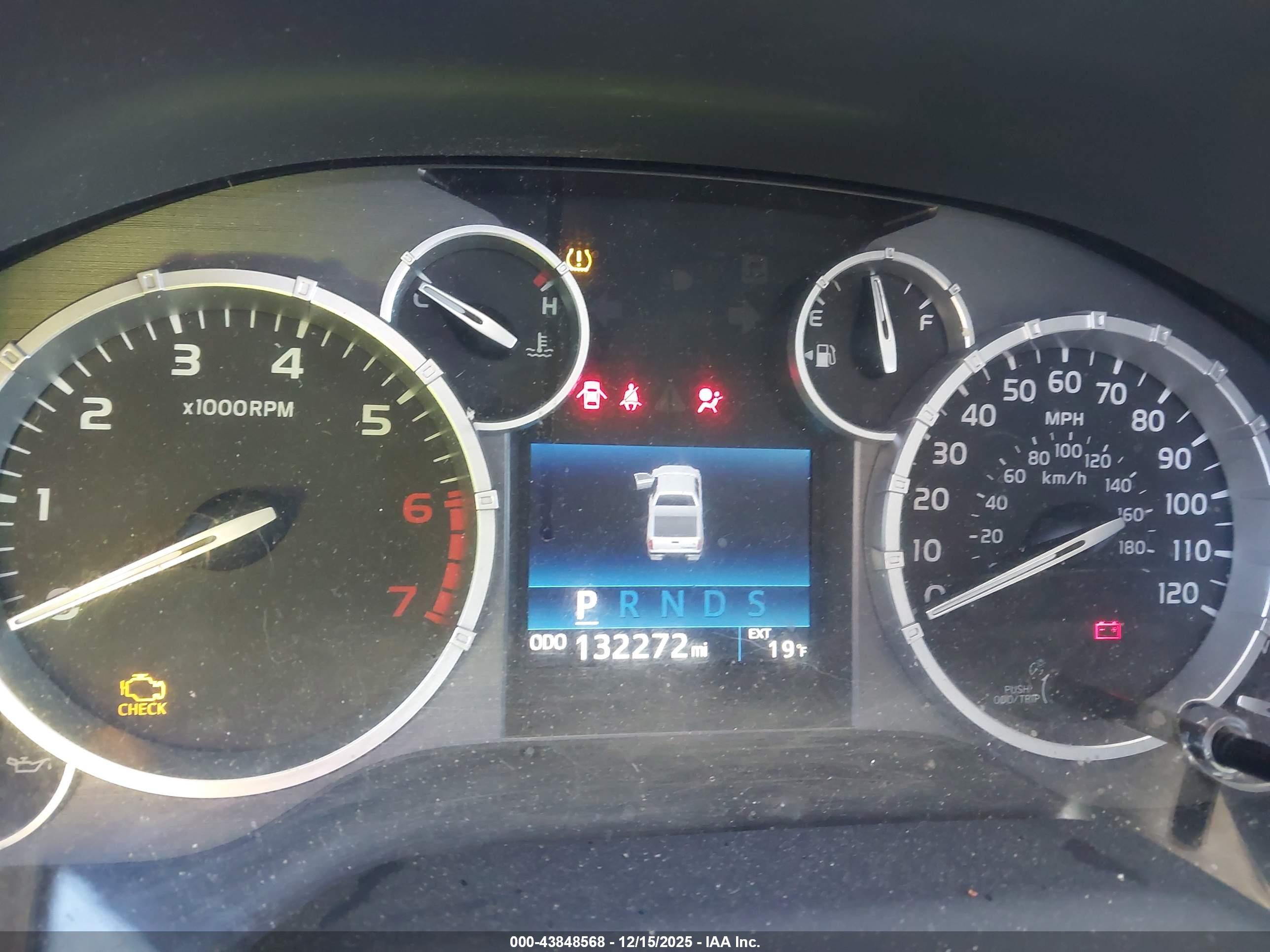 TOYOTA TUNDRA image 7