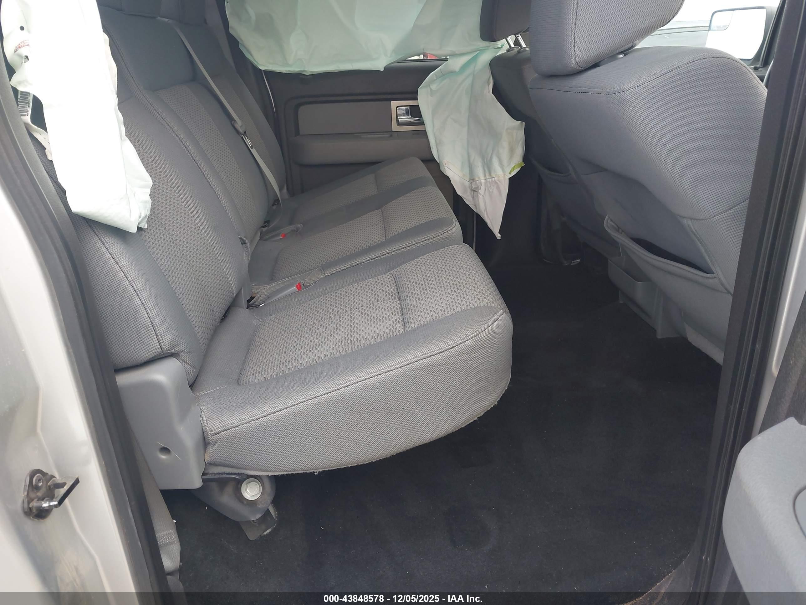 FORD F-150 image 8