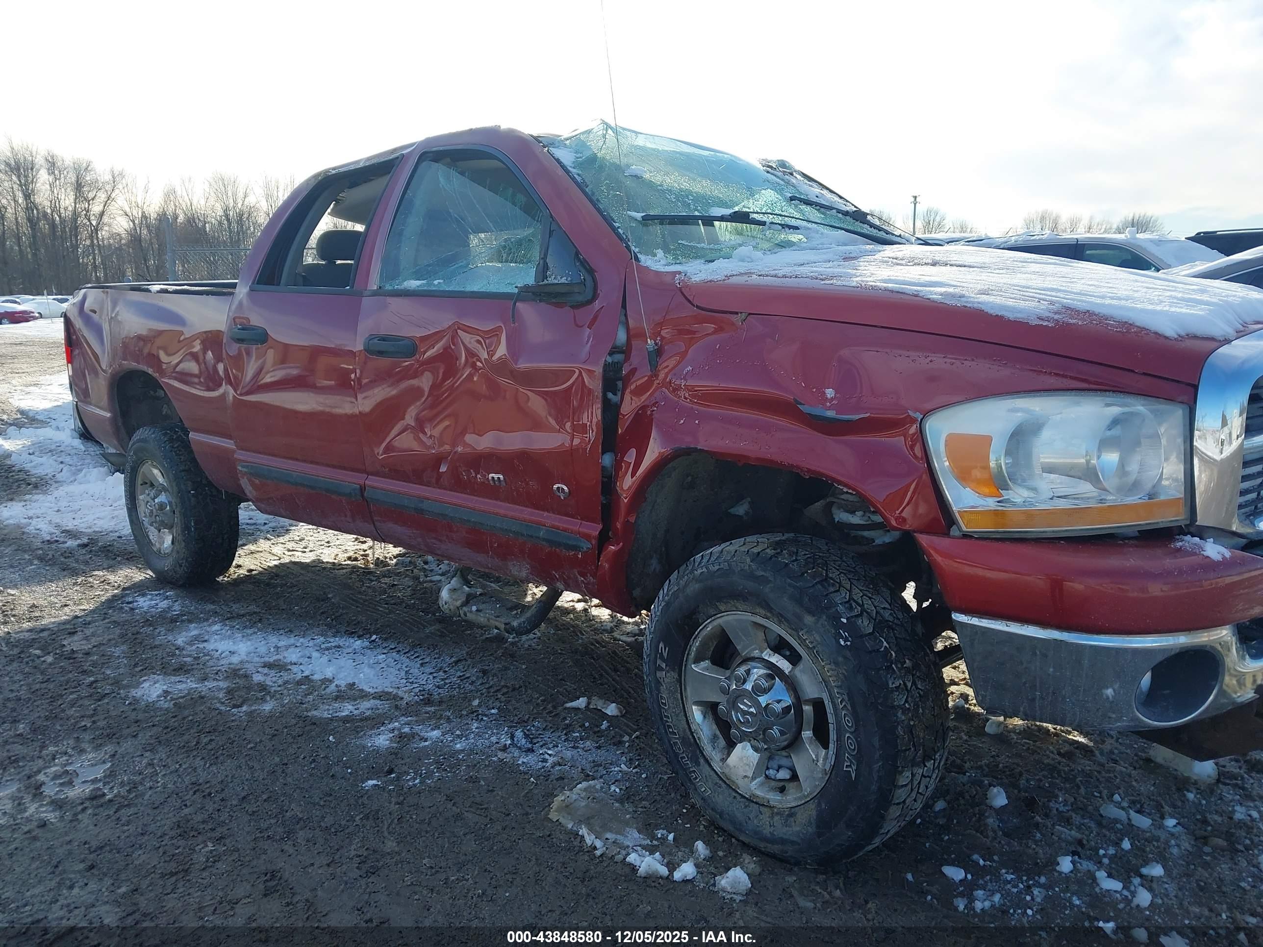 DODGE RAM image 6