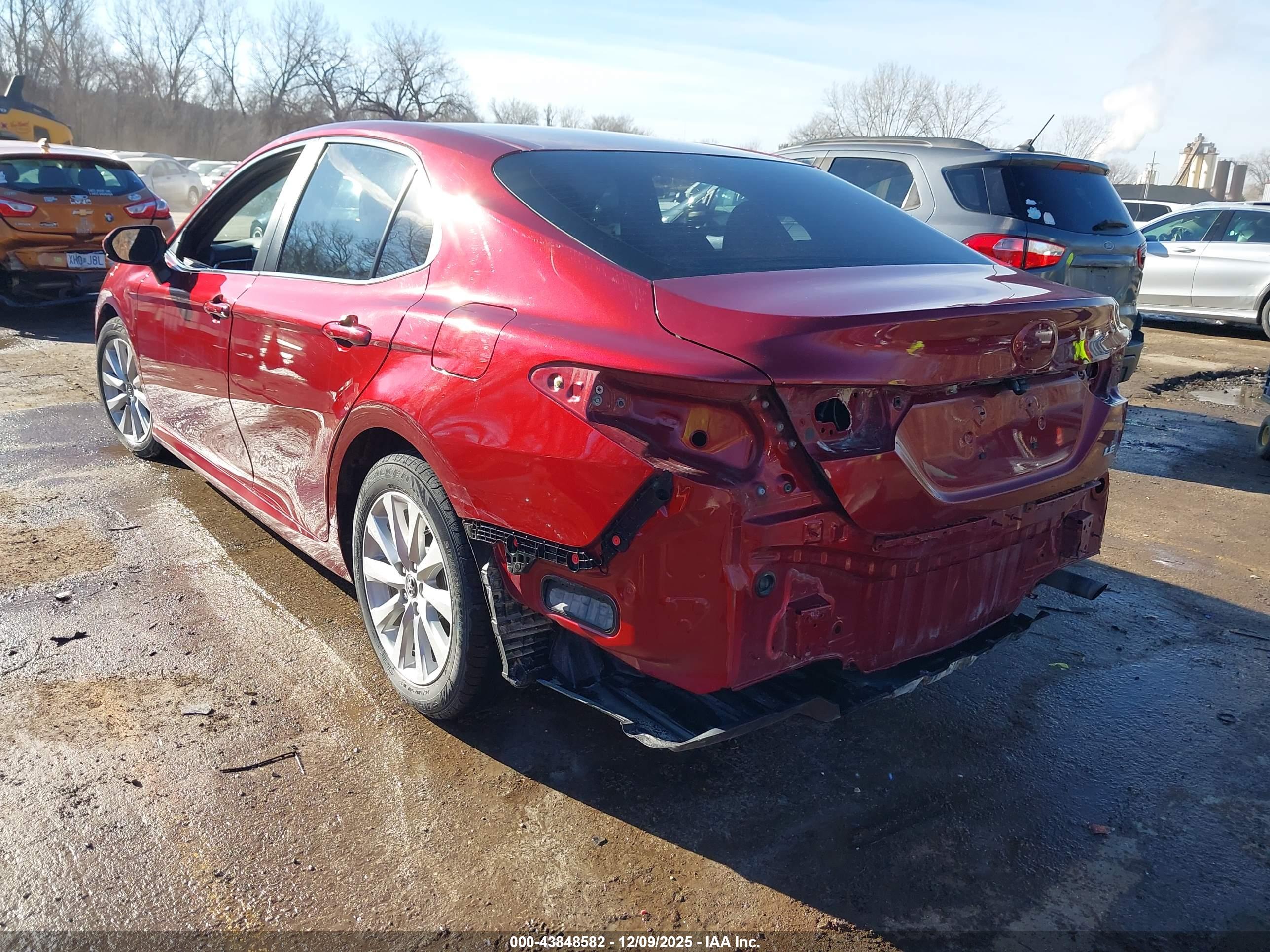 TOYOTA CAMRY image 3
