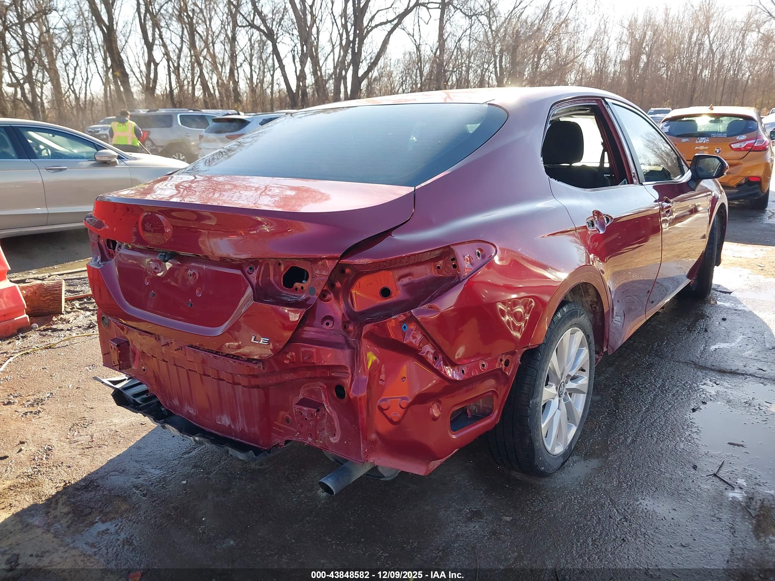 TOYOTA CAMRY image 4
