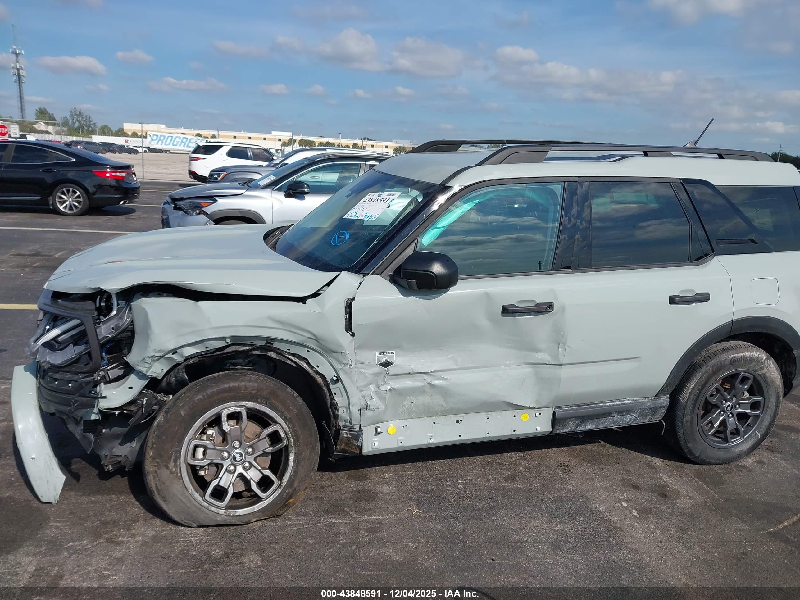 FORD BRONCO image 6
