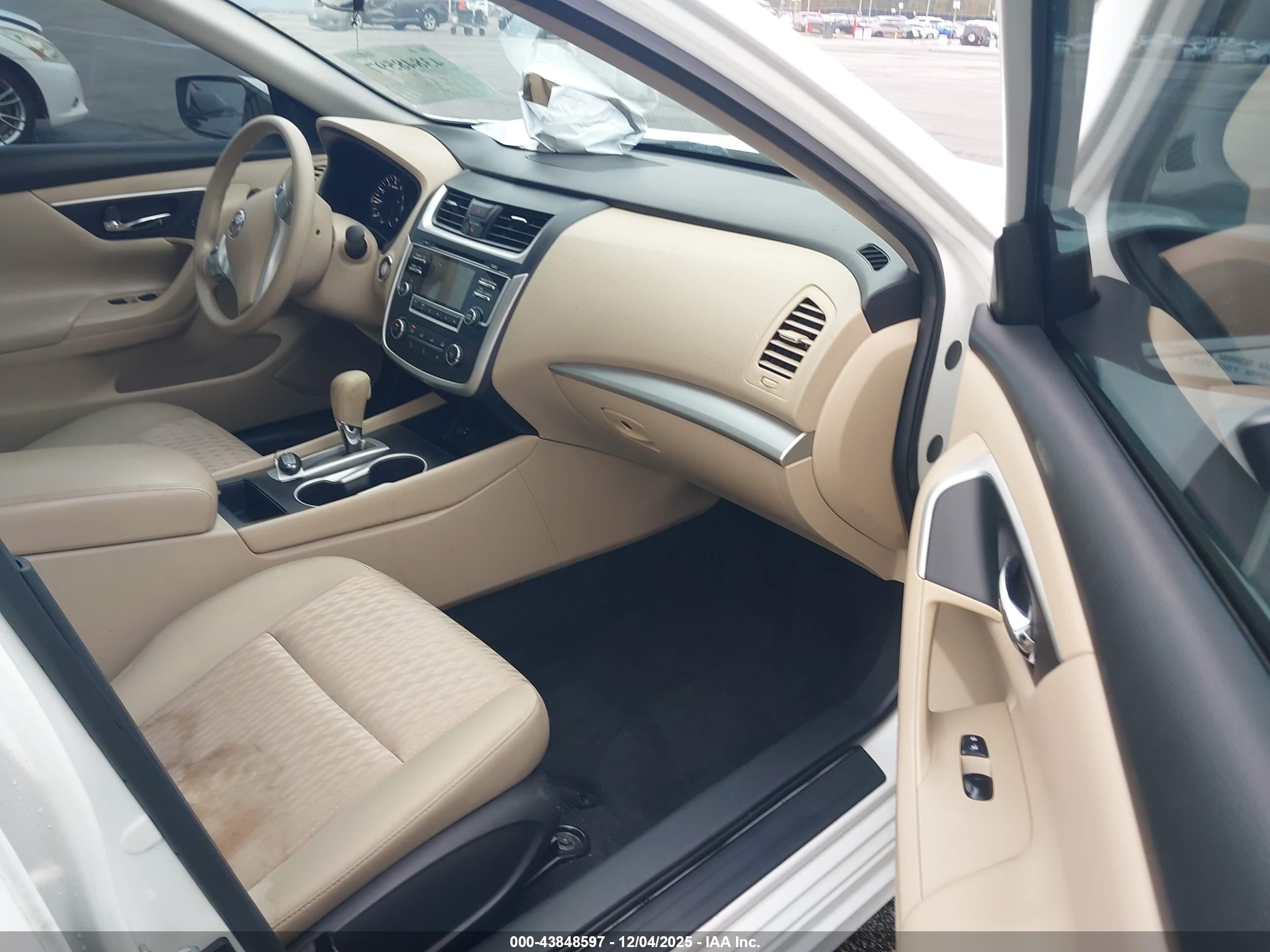 NISSAN ALTIMA image 5