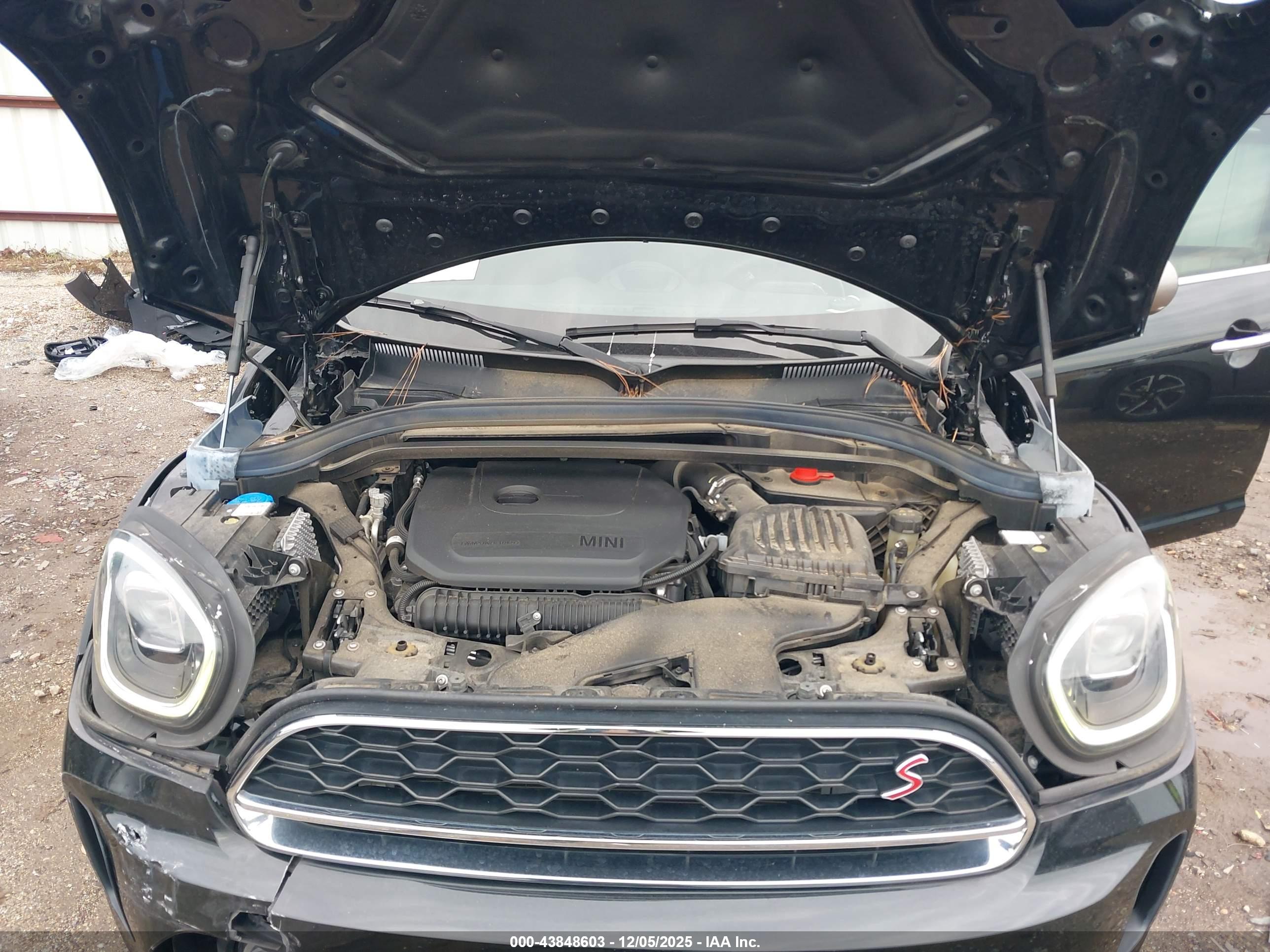 MINI COUNTRYMAN image 10