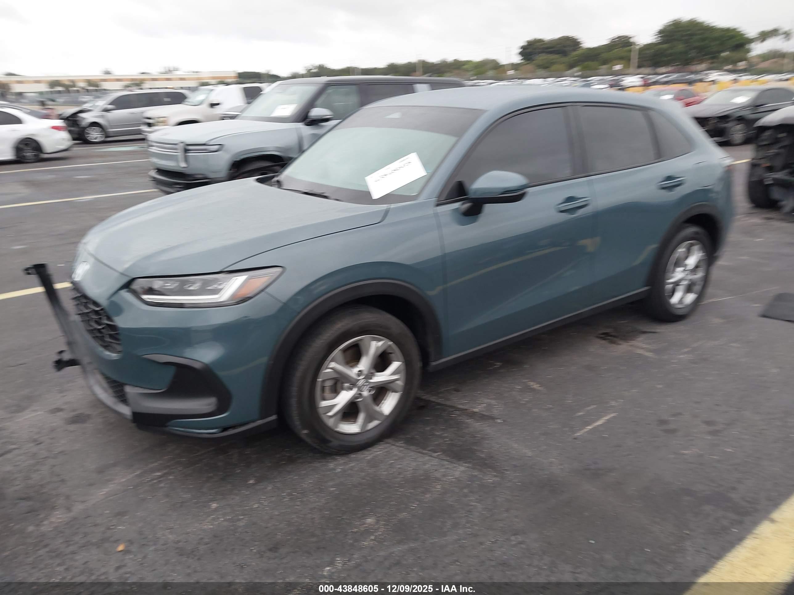 HONDA HR-V image 2